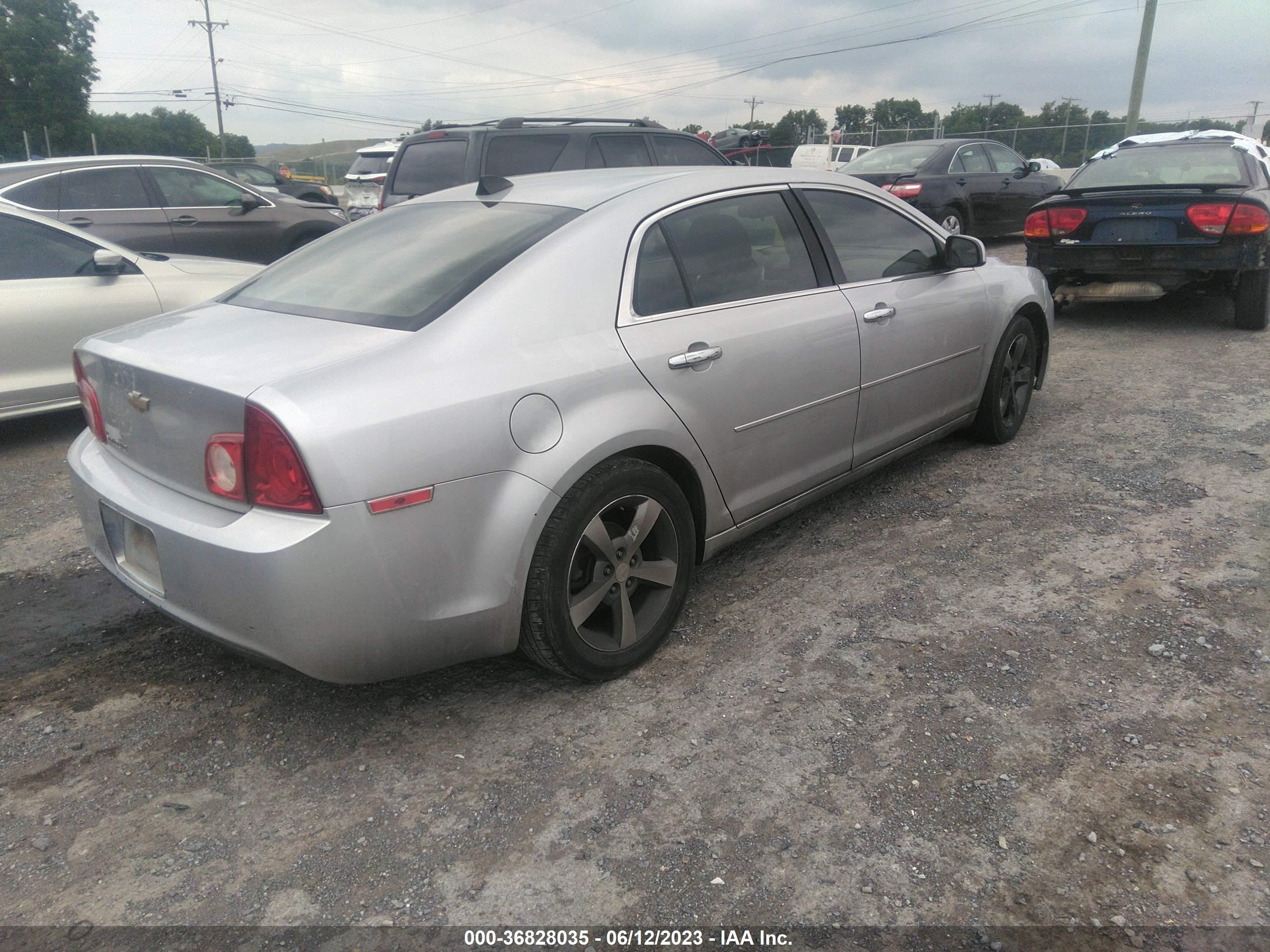 Photo 3 VIN: 1G1ZC5E09CF300831 - CHEVROLET MALIBU 