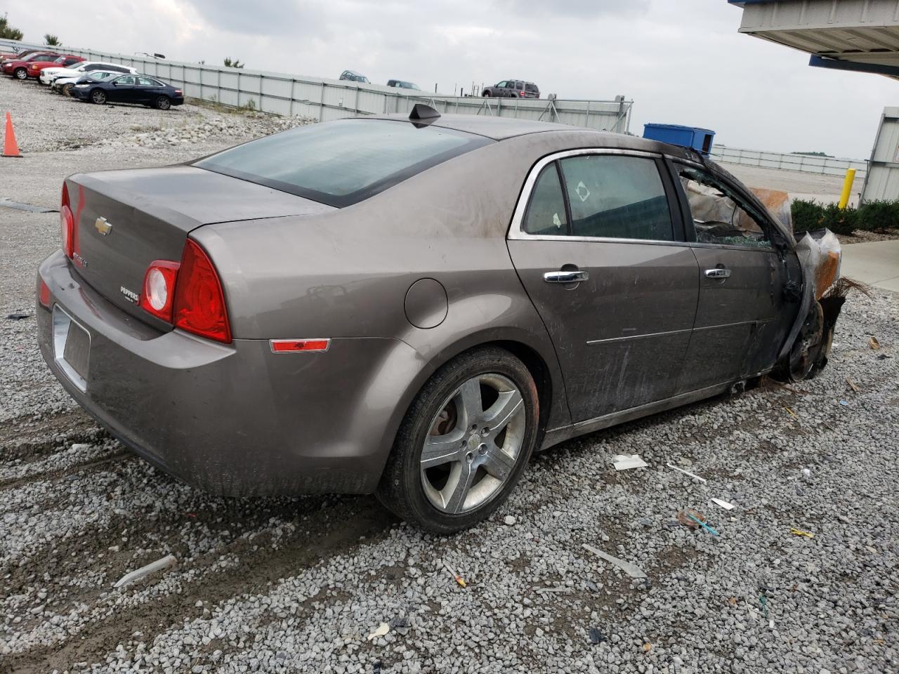 Photo 2 VIN: 1G1ZC5E09CF322876 - CHEVROLET MALIBU 