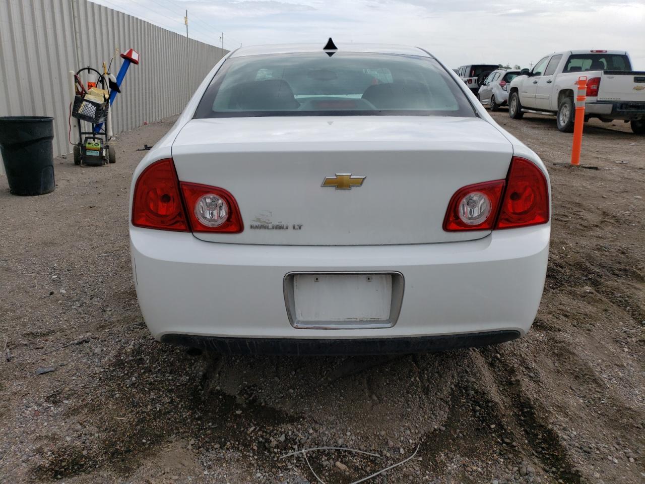 Photo 5 VIN: 1G1ZC5E0XCF188203 - CHEVROLET MALIBU 