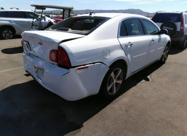 Photo 3 VIN: 1G1ZC5E0XCF397179 - CHEVROLET MALIBU 