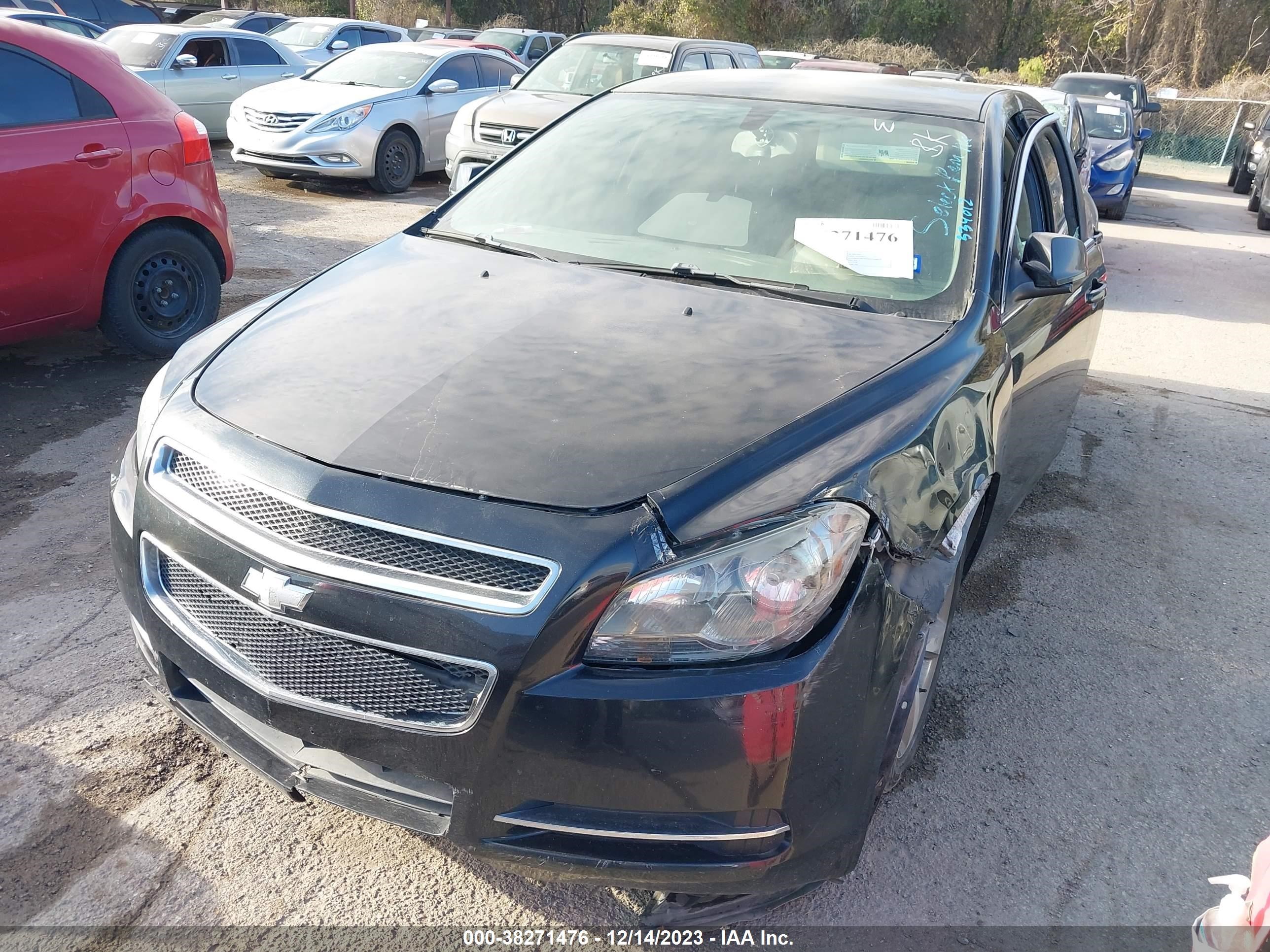 Photo 1 VIN: 1G1ZC5E11BF334012 - CHEVROLET MALIBU 