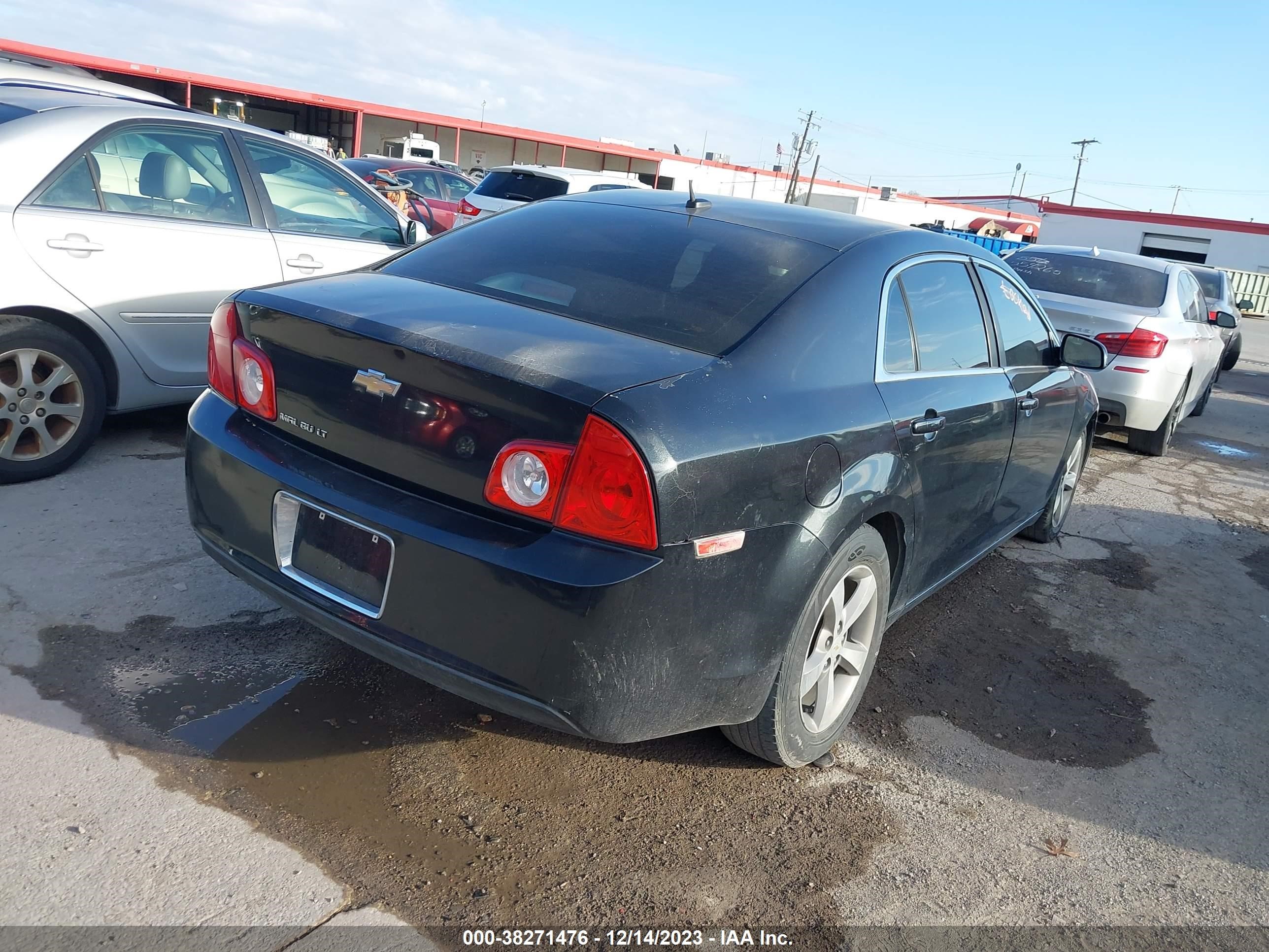 Photo 3 VIN: 1G1ZC5E11BF334012 - CHEVROLET MALIBU 