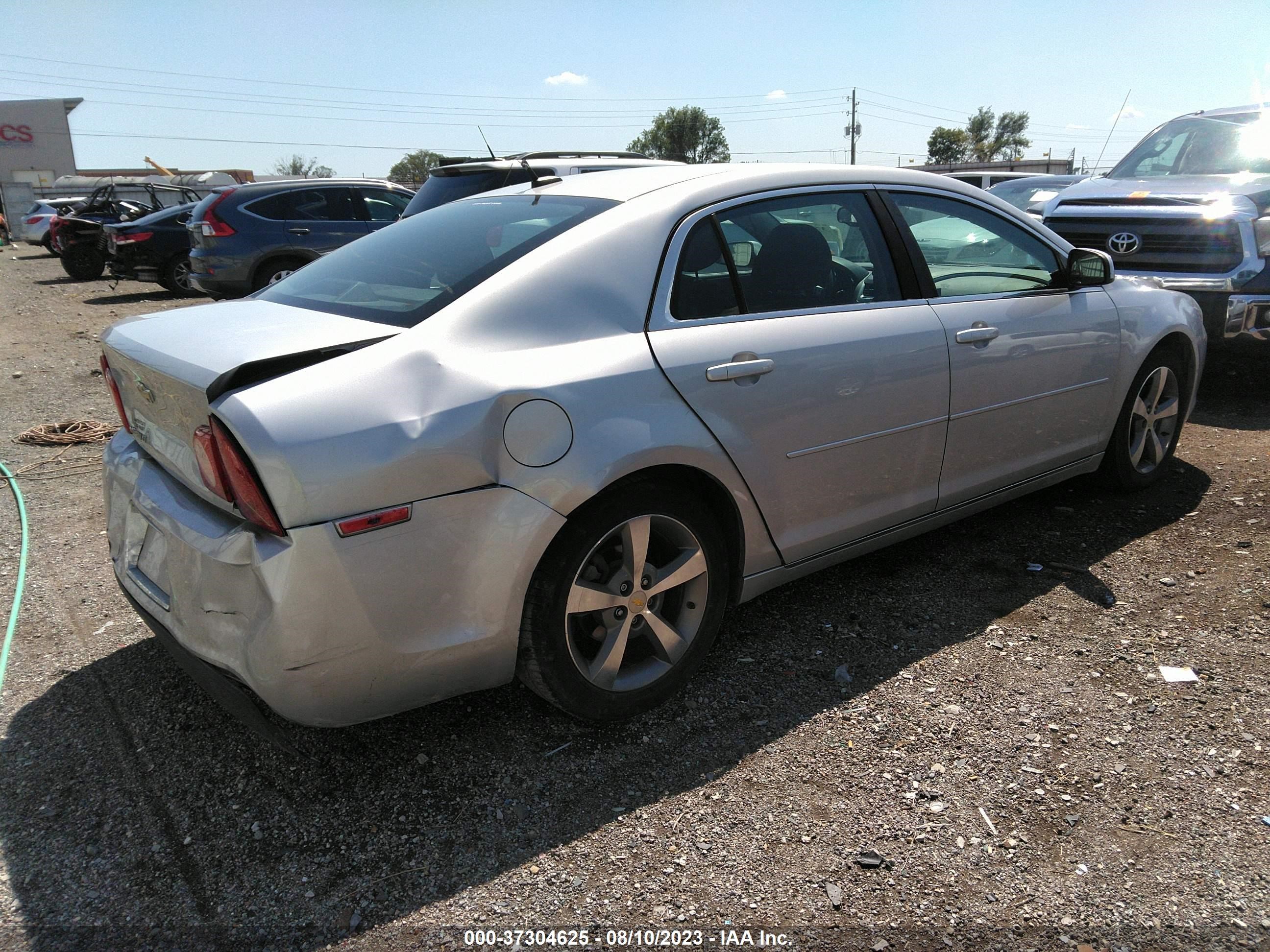 Photo 3 VIN: 1G1ZC5E11BF343177 - CHEVROLET MALIBU 