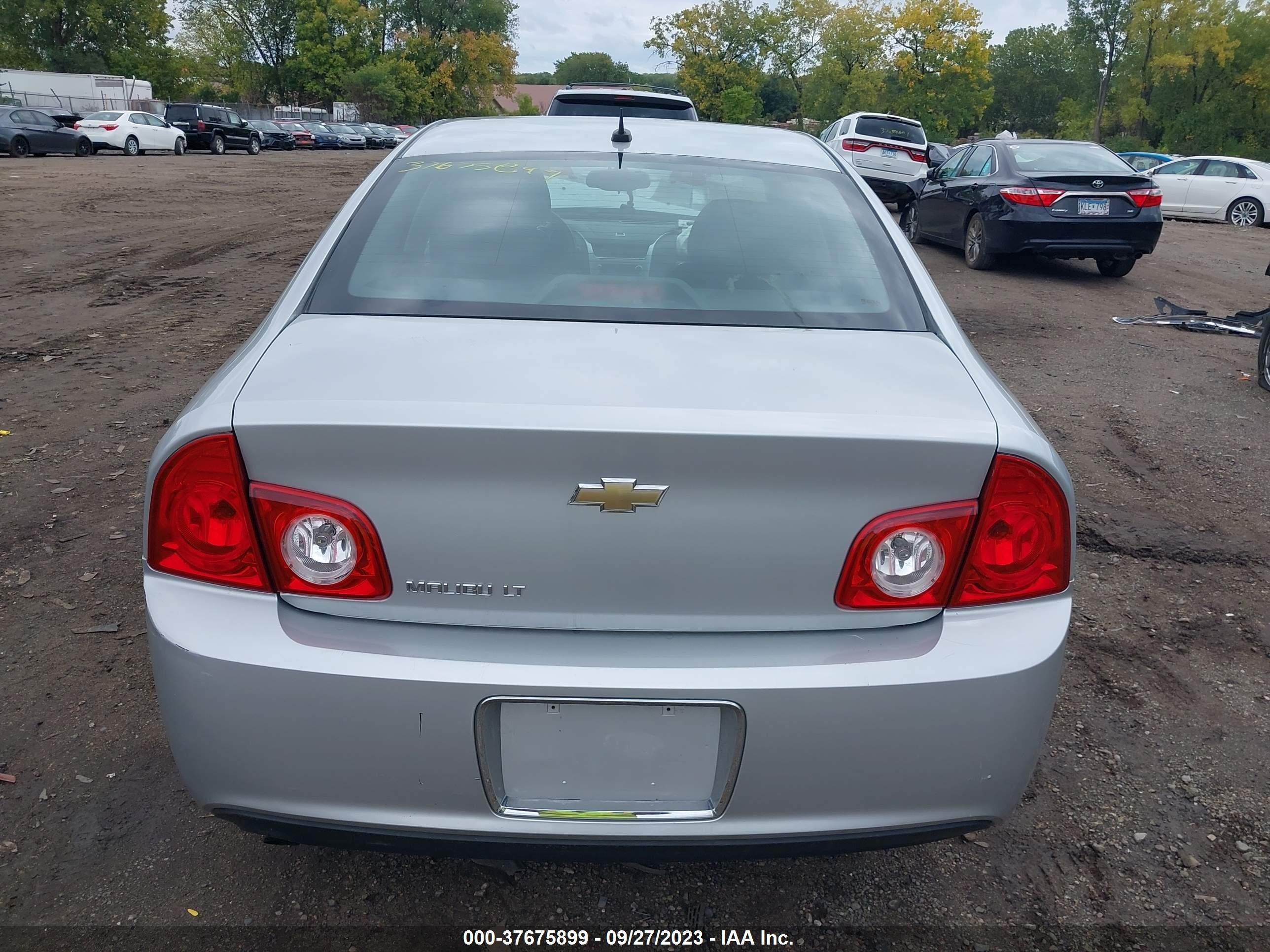 Photo 15 VIN: 1G1ZC5E12BF103510 - CHEVROLET MALIBU 