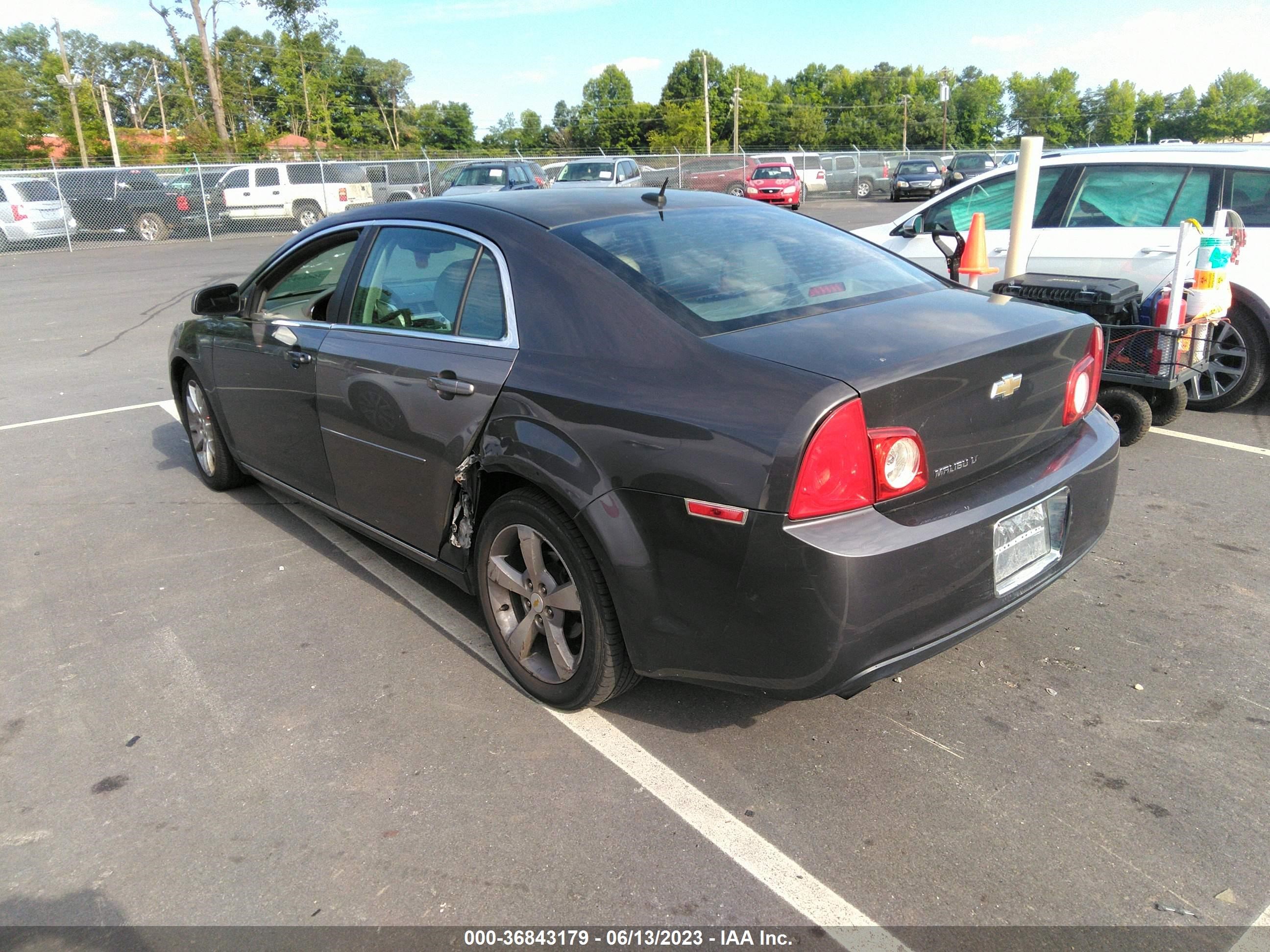 Photo 2 VIN: 1G1ZC5E12BF174108 - CHEVROLET MALIBU 