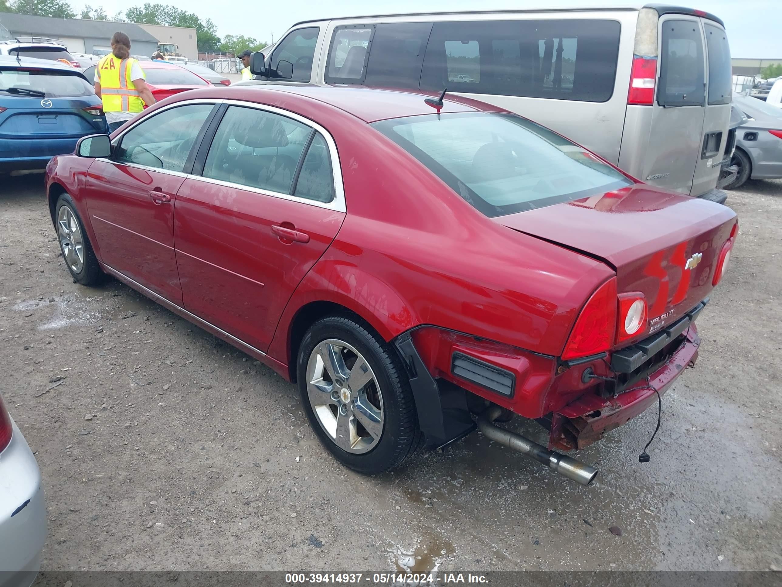 Photo 2 VIN: 1G1ZC5E18BF279591 - CHEVROLET MALIBU 