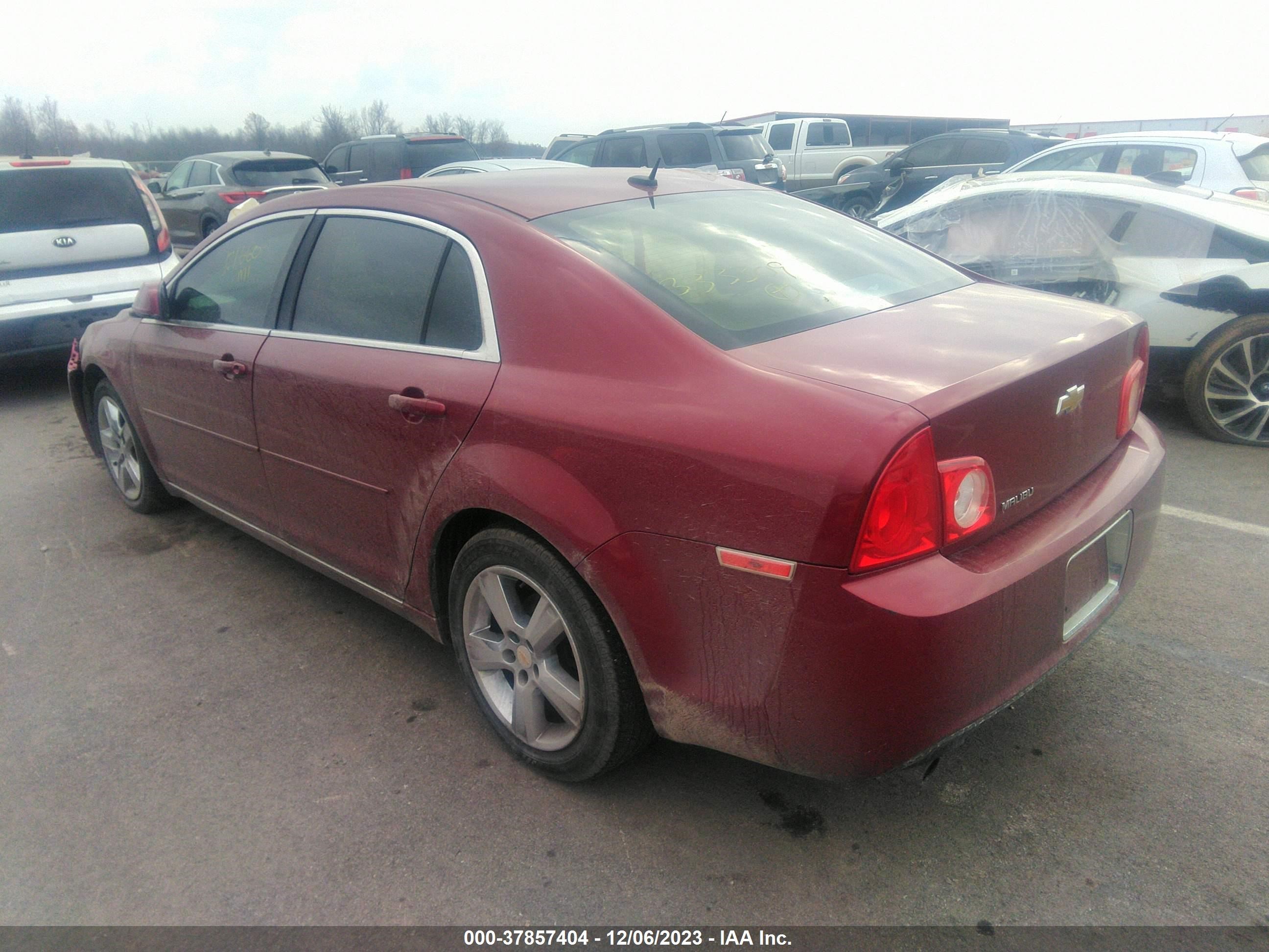 Photo 2 VIN: 1G1ZC5E18BF333309 - CHEVROLET MALIBU 