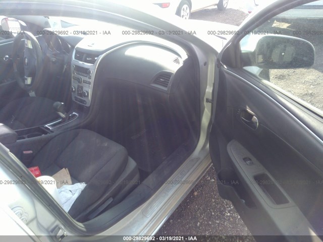 Photo 4 VIN: 1G1ZC5E19BF320455 - CHEVROLET MALIBU 