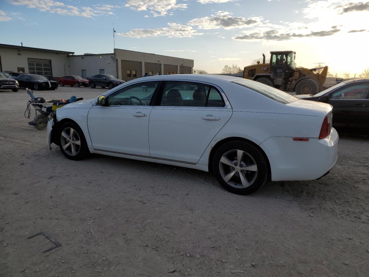 Photo 1 VIN: 1G1ZC5E1XBF120748 - CHEVROLET MALIBU 