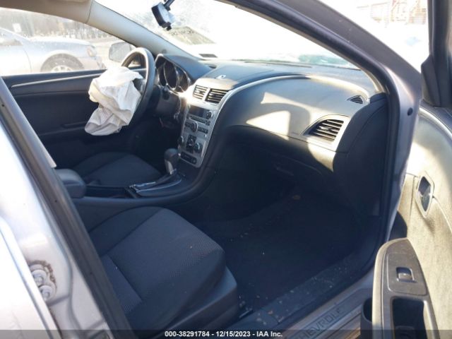 Photo 4 VIN: 1G1ZC5E1XBF204584 - CHEVROLET MALIBU 