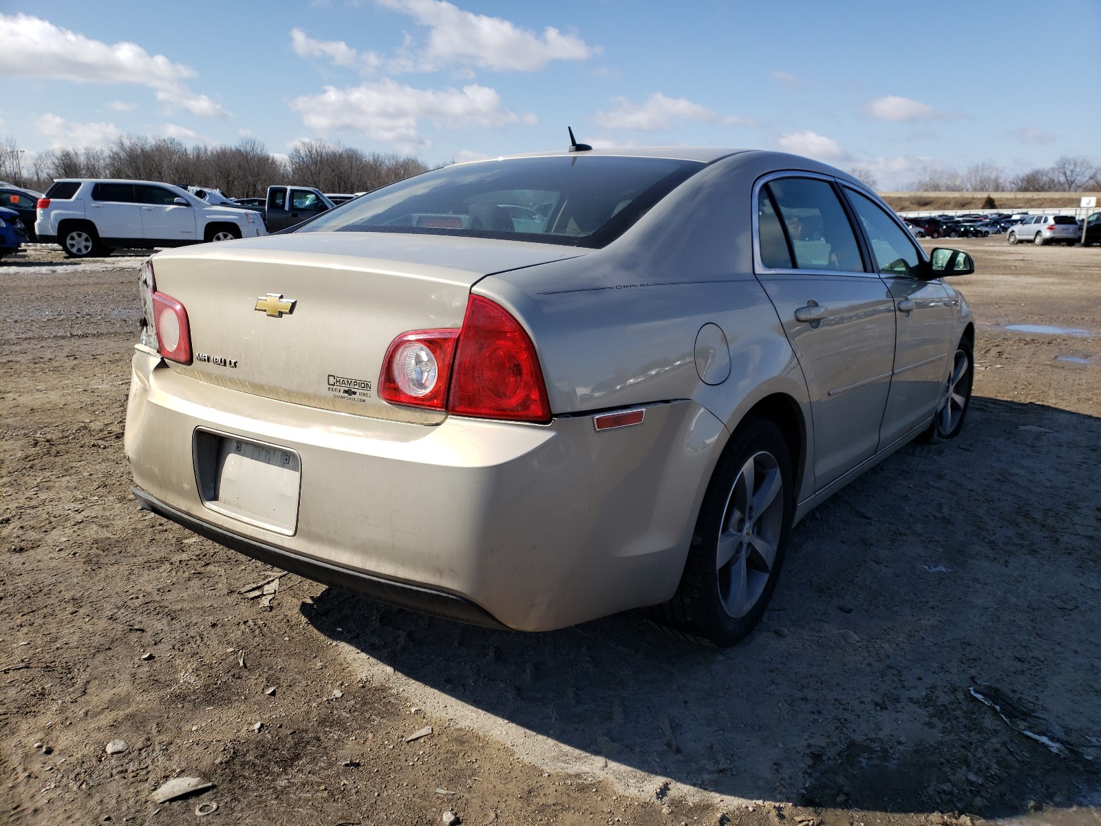 Photo 3 VIN: 1G1ZC5E1XBF207288 - CHEVROLET MALIBU 1LT 