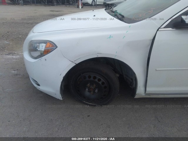 Photo 5 VIN: 1G1ZC5EB2AF241636 - CHEVROLET MALIBU 