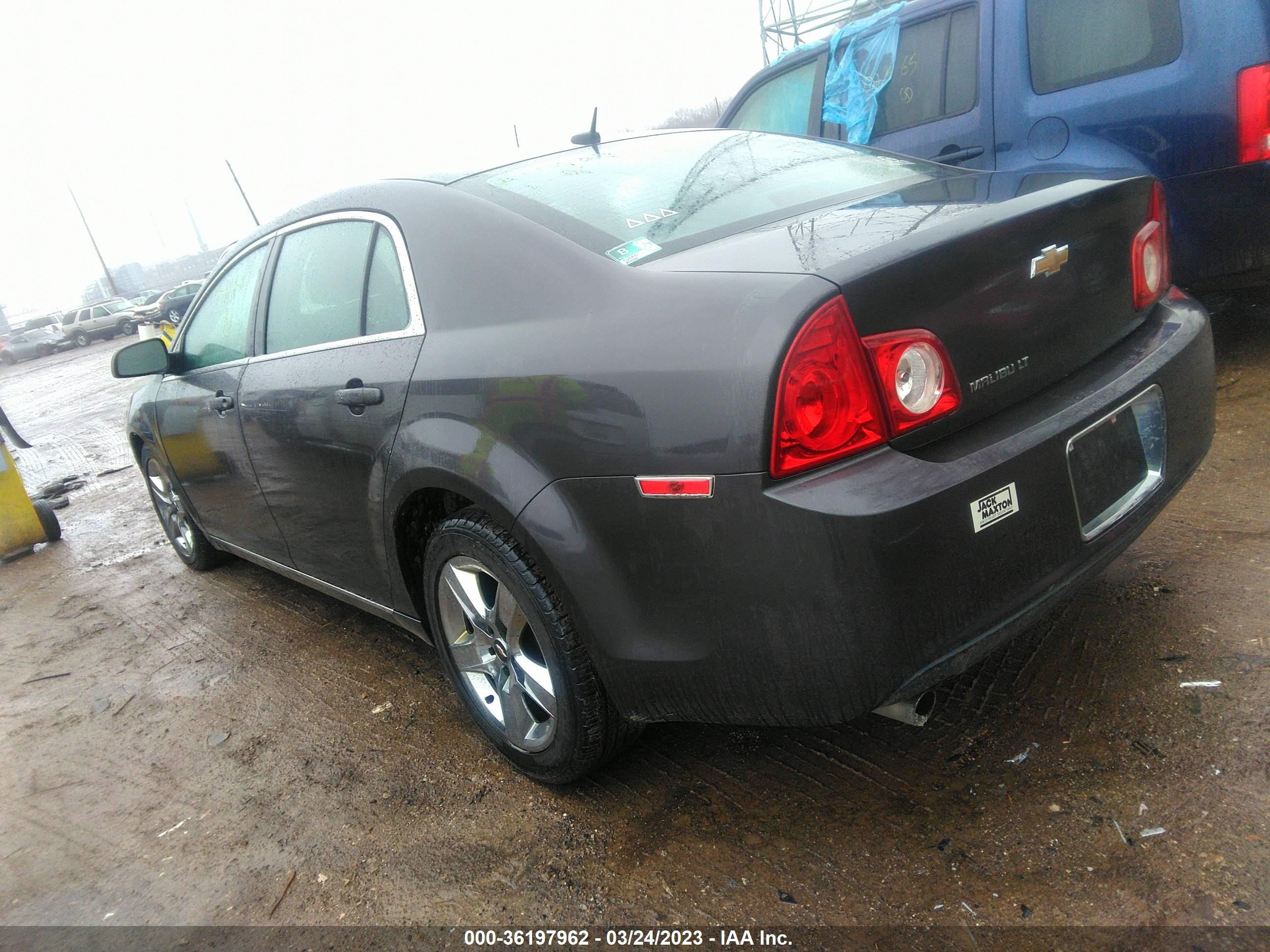 Photo 2 VIN: 1G1ZC5EB4AF241427 - CHEVROLET MALIBU 