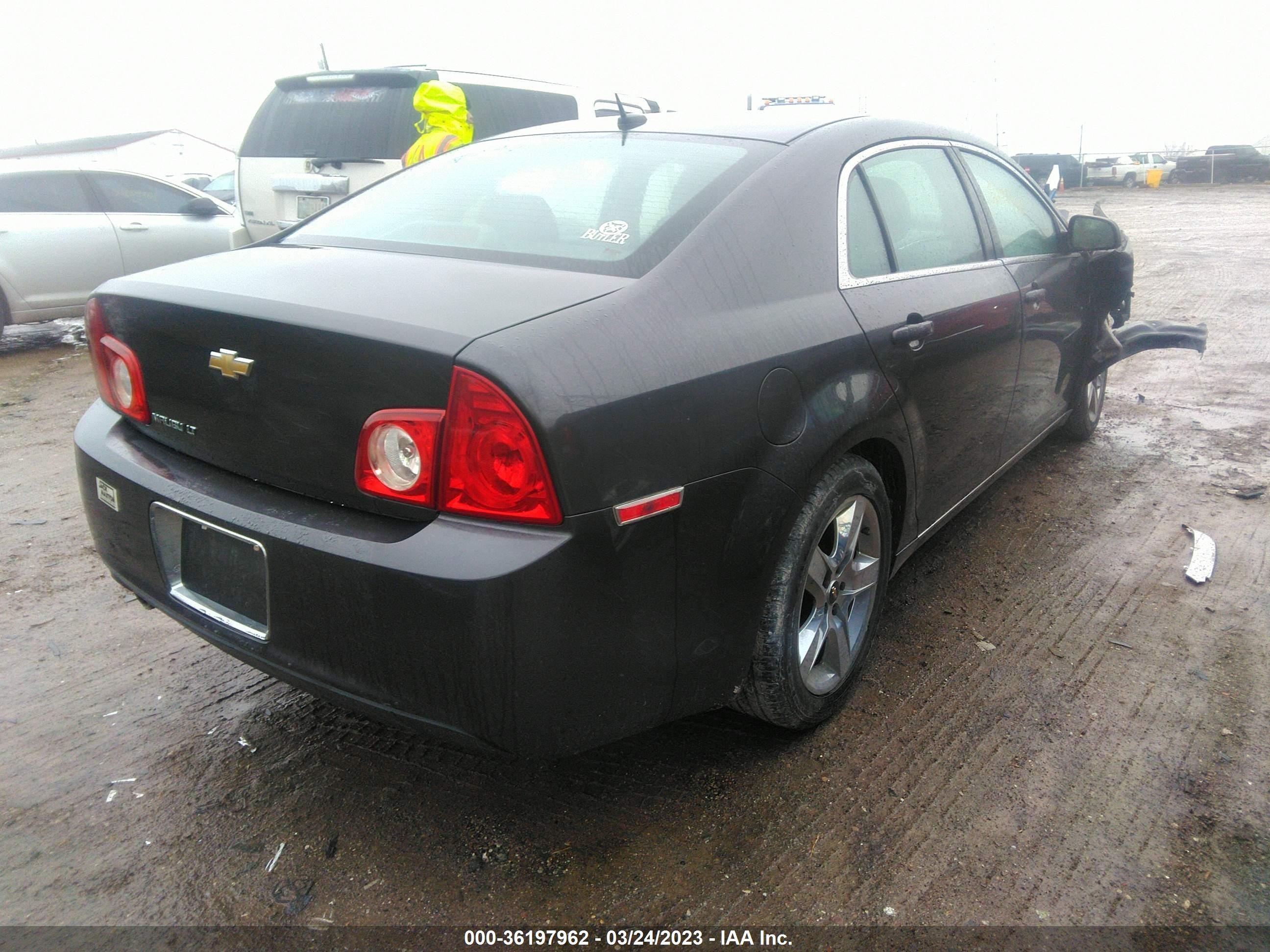 Photo 3 VIN: 1G1ZC5EB4AF241427 - CHEVROLET MALIBU 