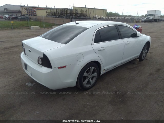 Photo 3 VIN: 1G1ZC5EB5AF231571 - CHEVROLET MALIBU 