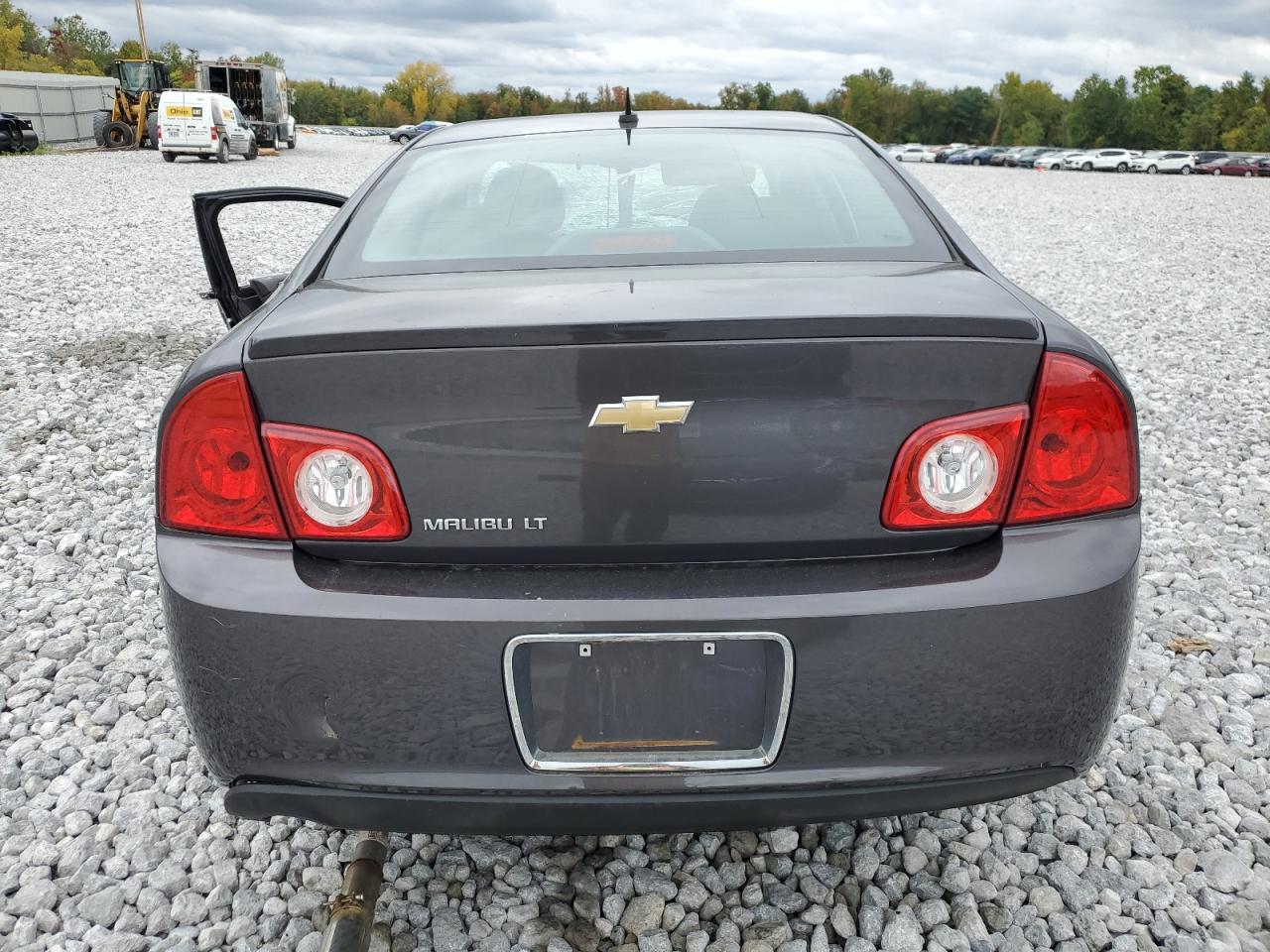 Photo 5 VIN: 1G1ZC5EB8AF313133 - CHEVROLET MALIBU 