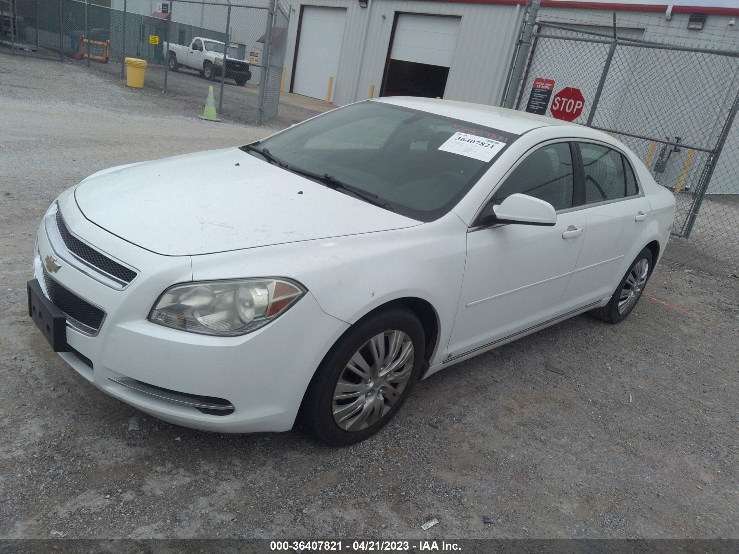 Photo 1 VIN: 1G1ZC5EB9AF122157 - CHEVROLET MALIBU 