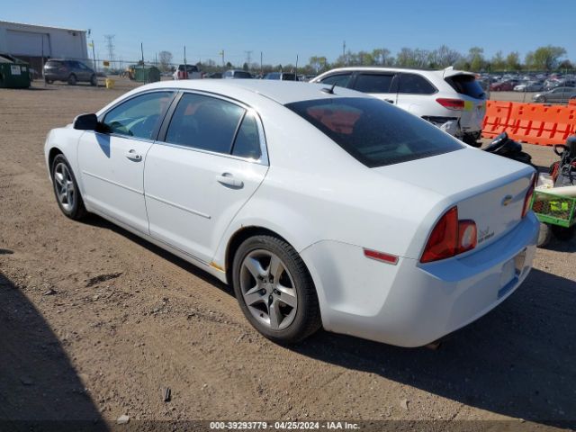 Photo 2 VIN: 1G1ZC5EB9AF169933 - CHEVROLET MALIBU 