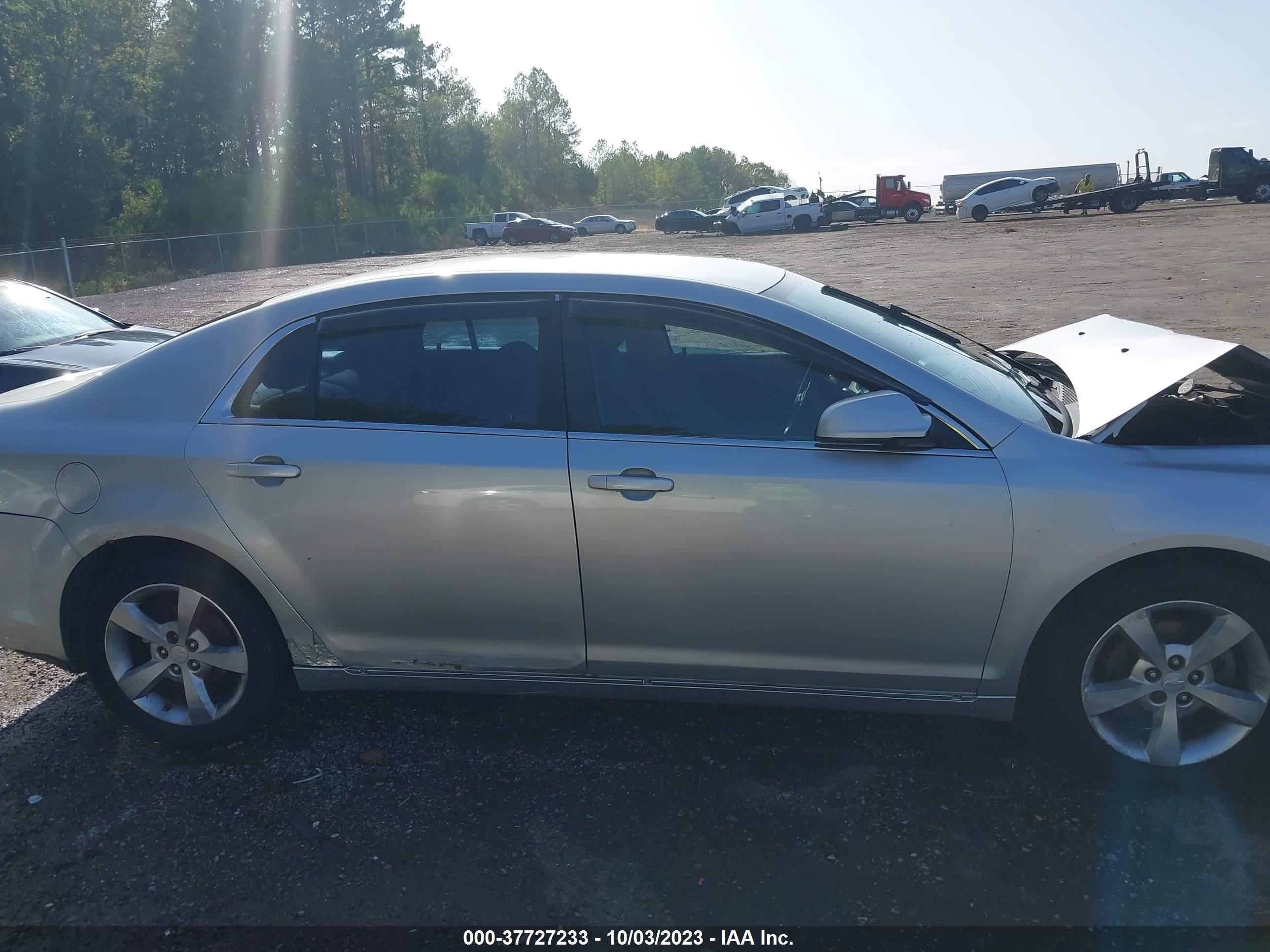 Photo 12 VIN: 1G1ZC5EU1BF168178 - CHEVROLET MALIBU 