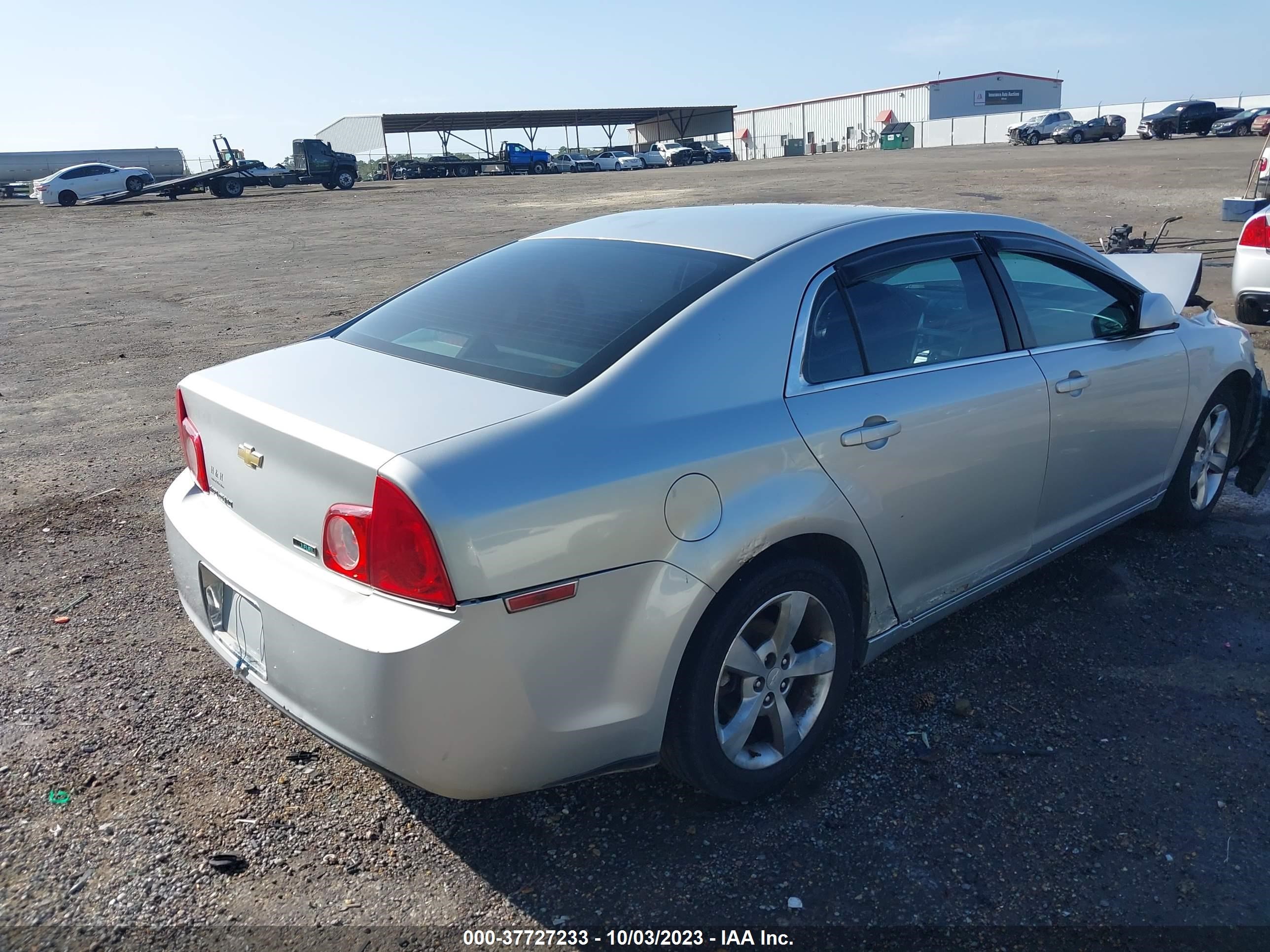 Photo 3 VIN: 1G1ZC5EU1BF168178 - CHEVROLET MALIBU 