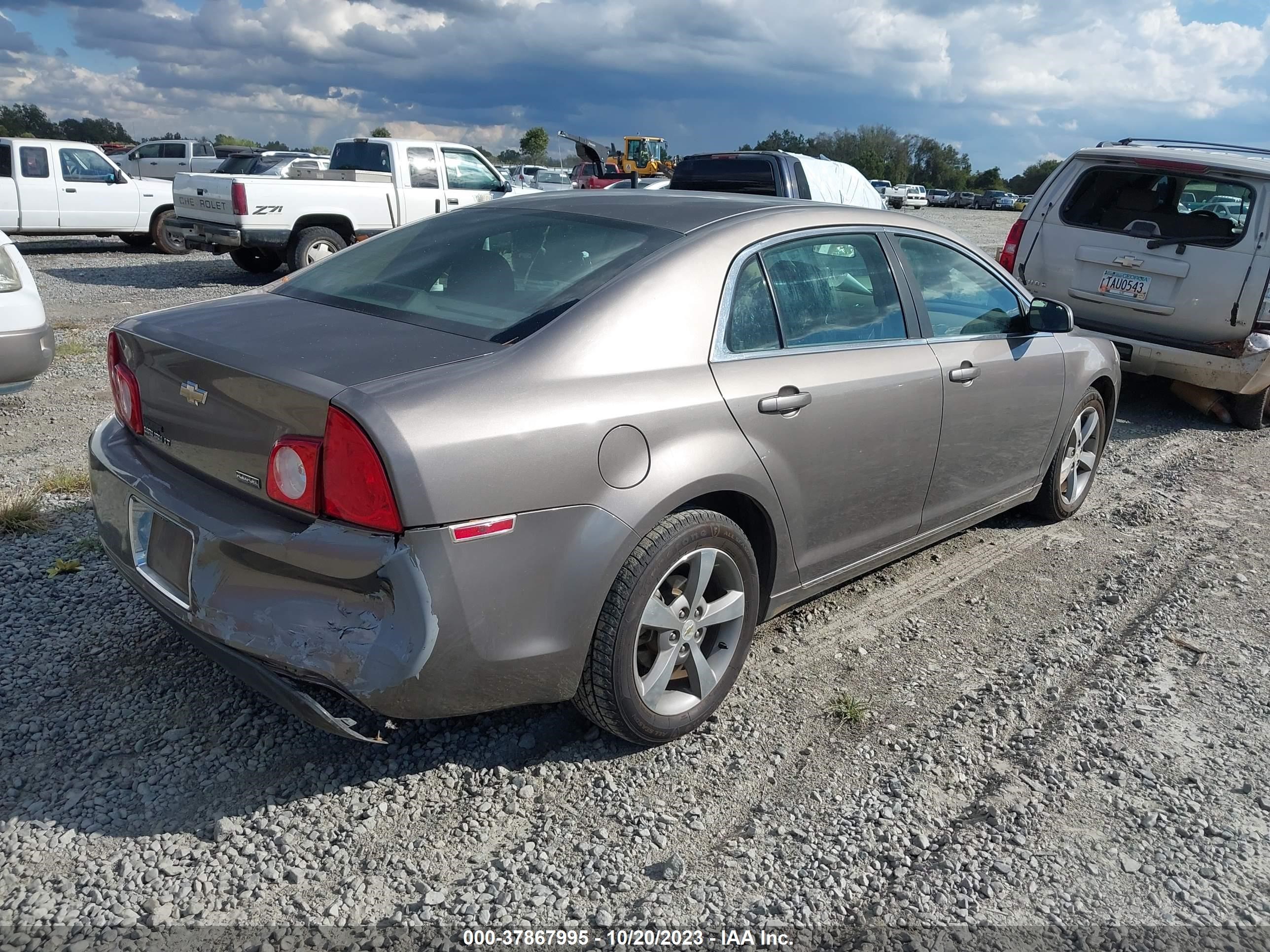 Photo 3 VIN: 1G1ZC5EU1BF195574 - CHEVROLET MALIBU 