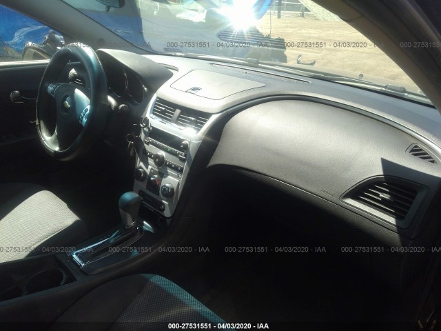 Photo 4 VIN: 1G1ZC5EU3BF100920 - CHEVROLET MALIBU 