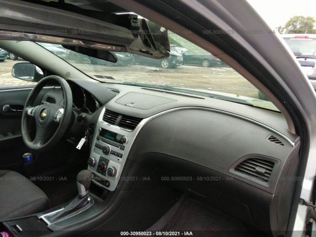 Photo 4 VIN: 1G1ZC5EU4CF307348 - CHEVROLET MALIBU 