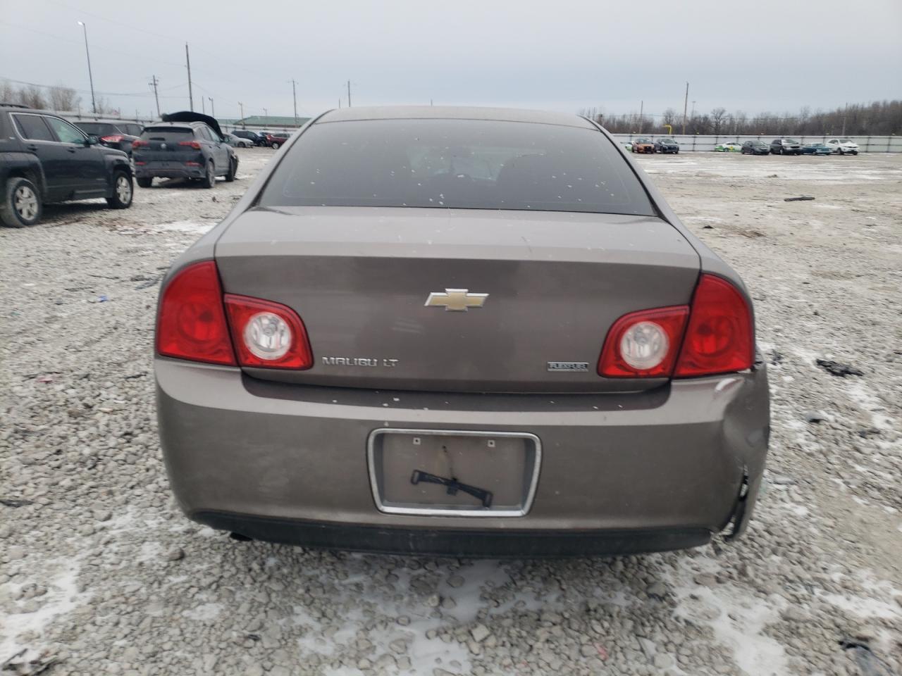 Photo 5 VIN: 1G1ZC5EU9BF182202 - CHEVROLET MALIBU 