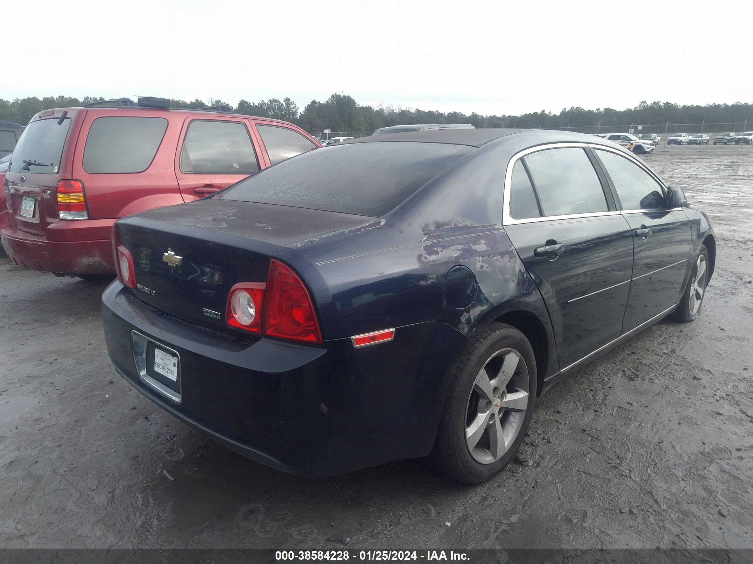 Photo 3 VIN: 1G1ZC5EU9BF331921 - CHEVROLET MALIBU 