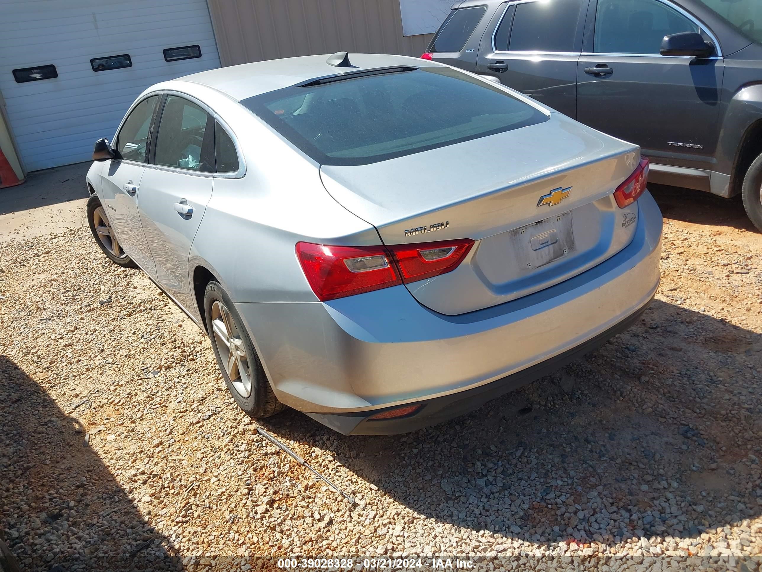 Photo 2 VIN: 1G1ZC5ST0KF172430 - CHEVROLET MALIBU 