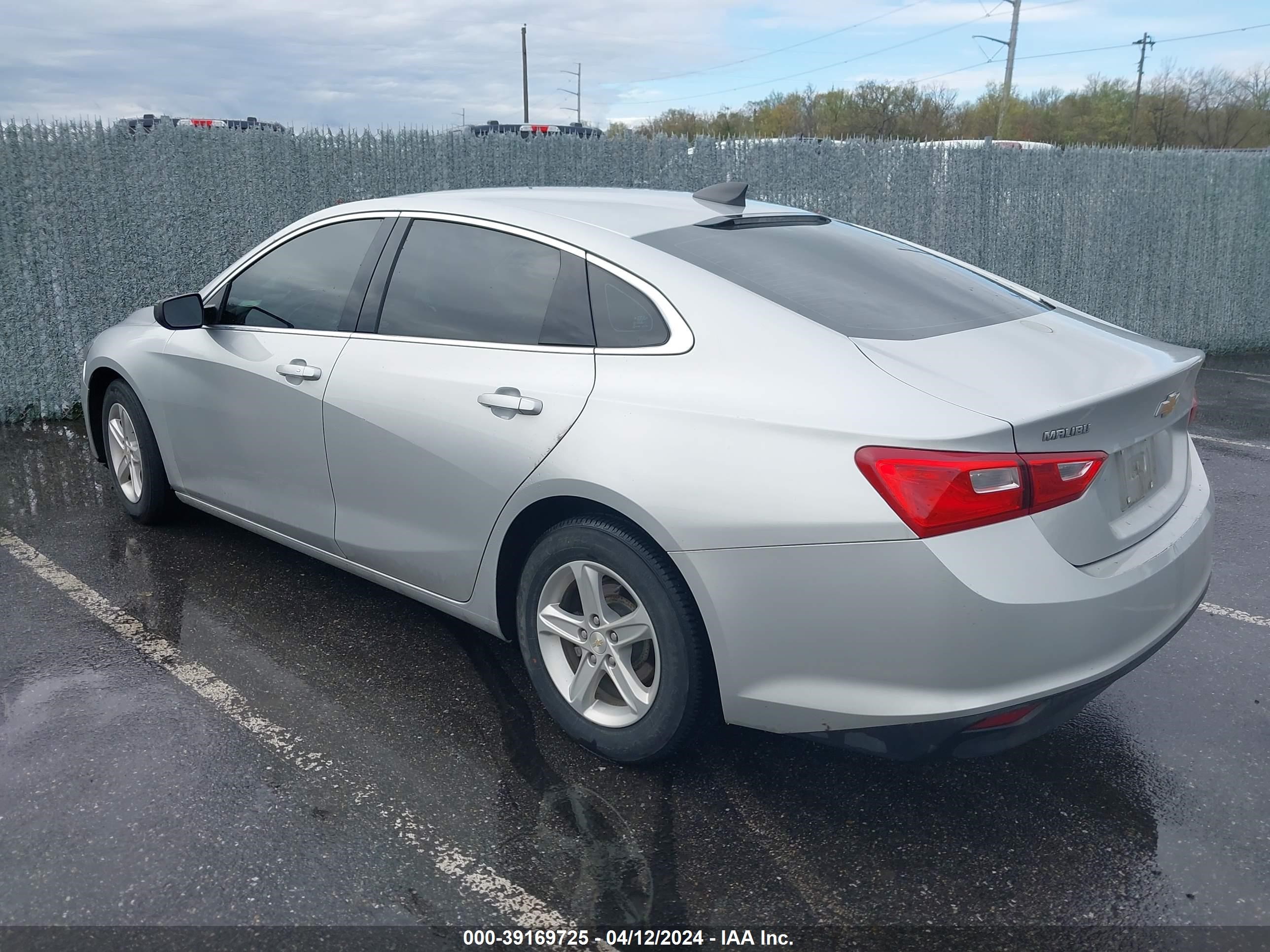 Photo 2 VIN: 1G1ZC5ST0LF000979 - CHEVROLET MALIBU 