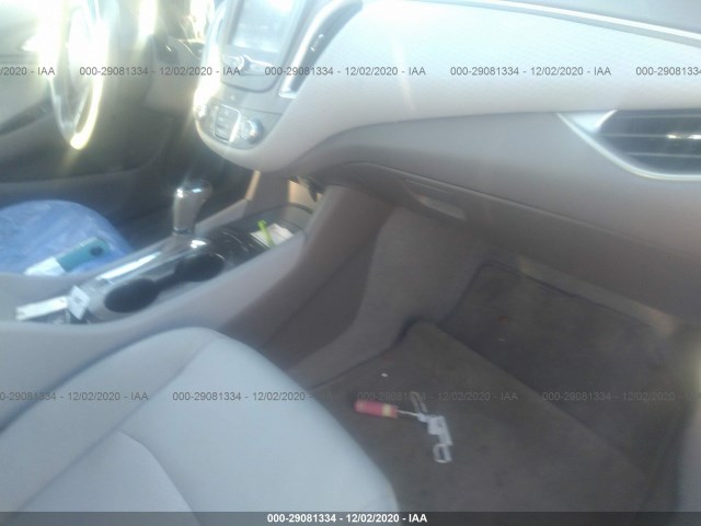 Photo 4 VIN: 1G1ZC5ST1HF185101 - CHEVROLET MALIBU 