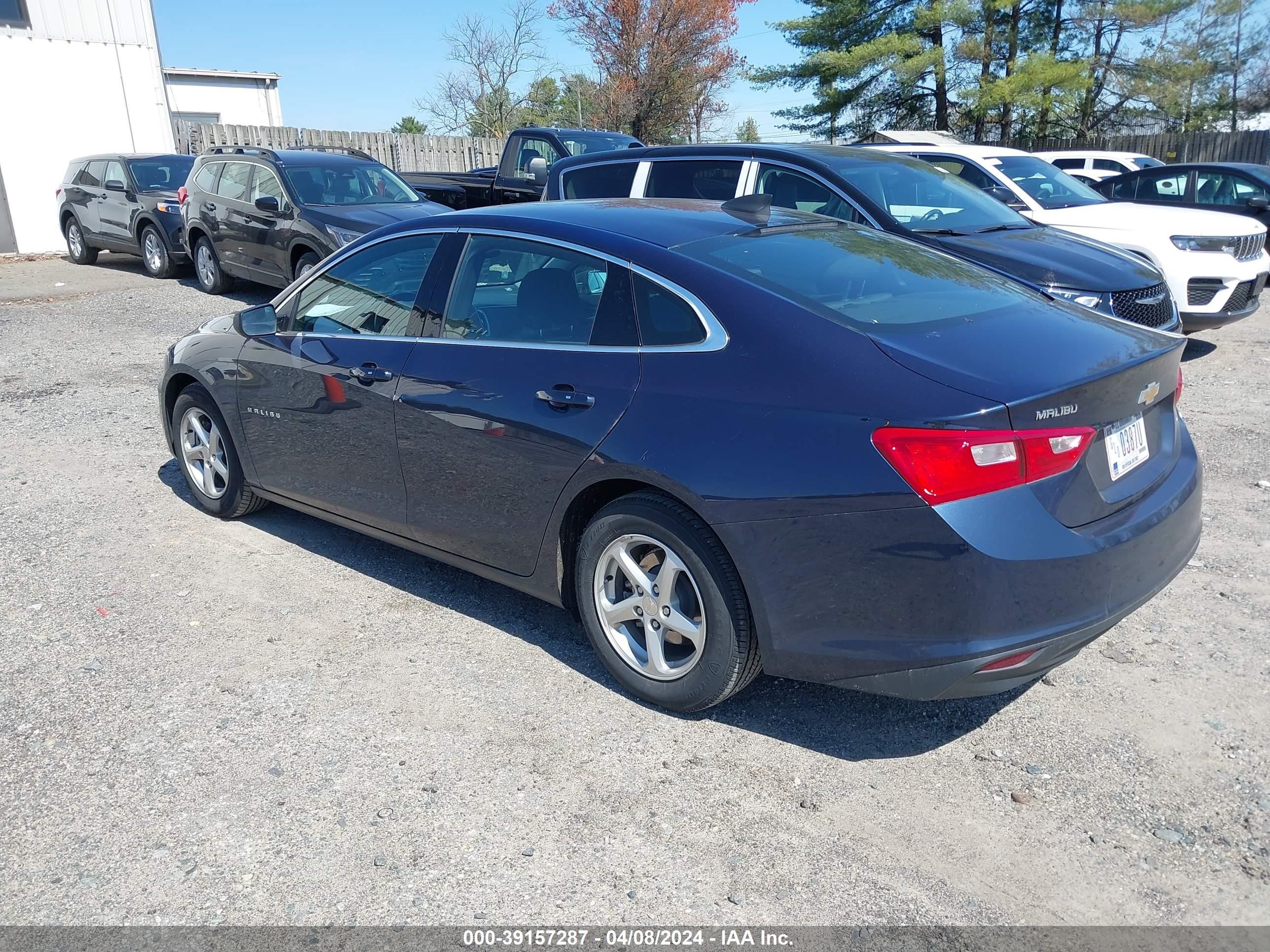 Photo 2 VIN: 1G1ZC5ST1HF224530 - CHEVROLET MALIBU 