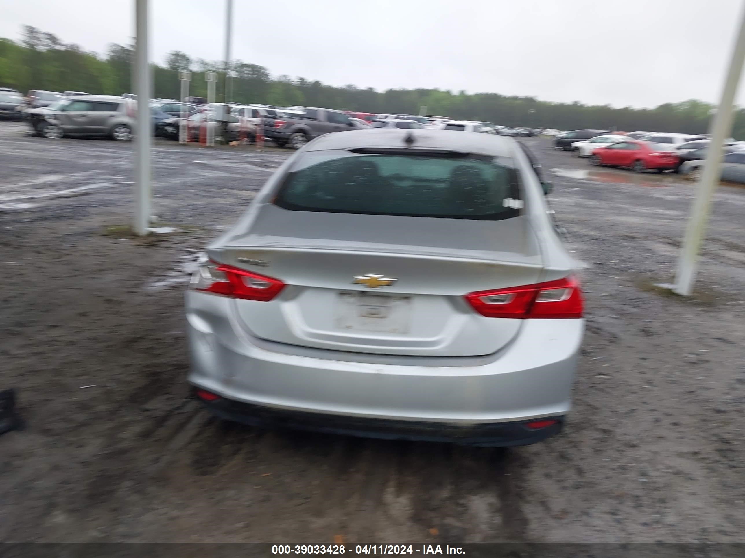 Photo 16 VIN: 1G1ZC5ST1JF168501 - CHEVROLET MALIBU 