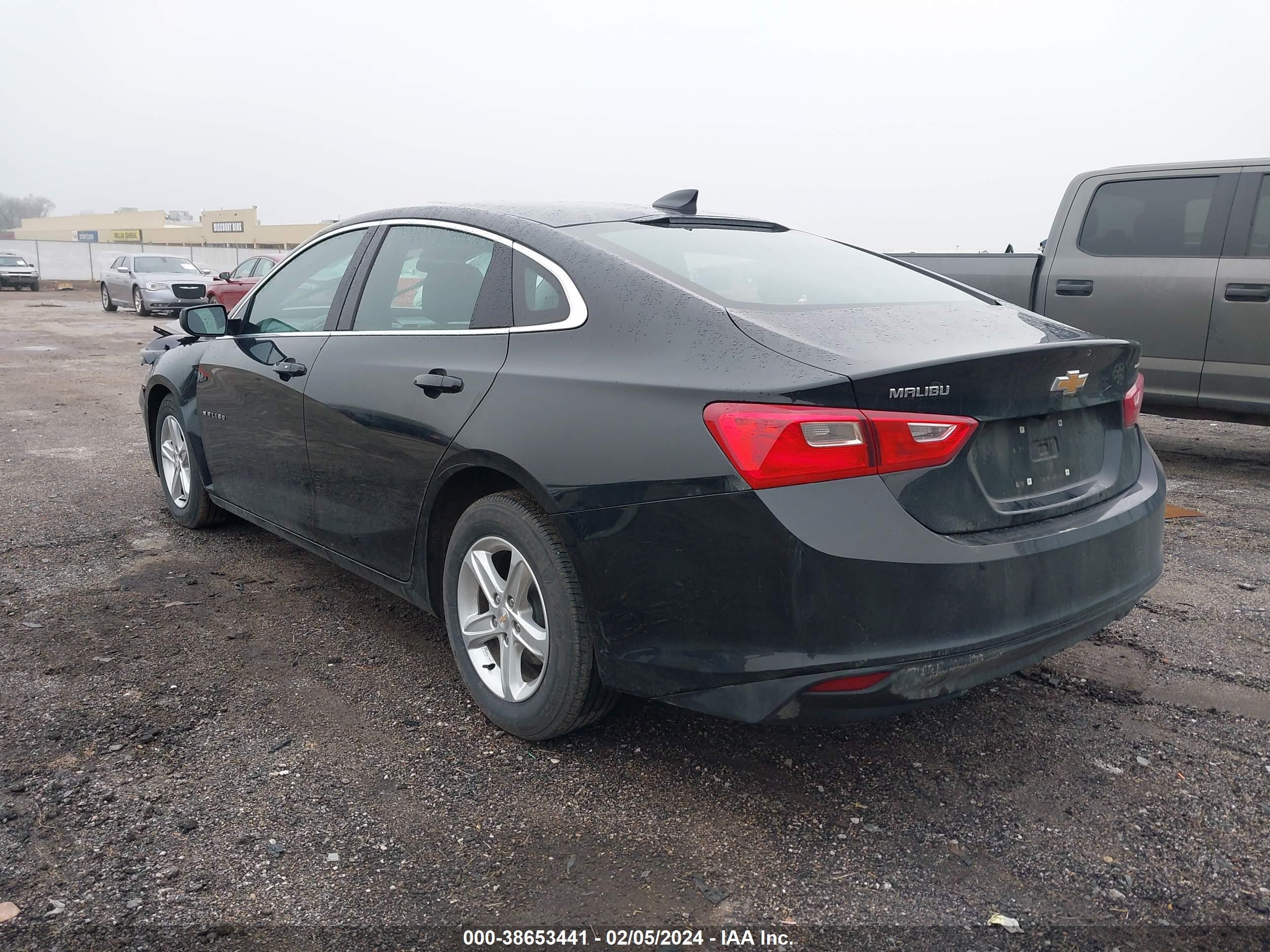 Photo 2 VIN: 1G1ZC5ST1PF243500 - CHEVROLET MALIBU 