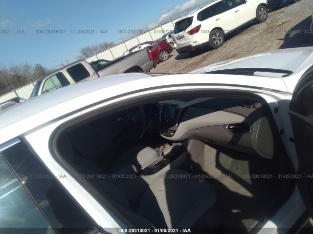 Photo 4 VIN: 1G1ZC5ST3GF209705 - CHEVROLET MALIBU 