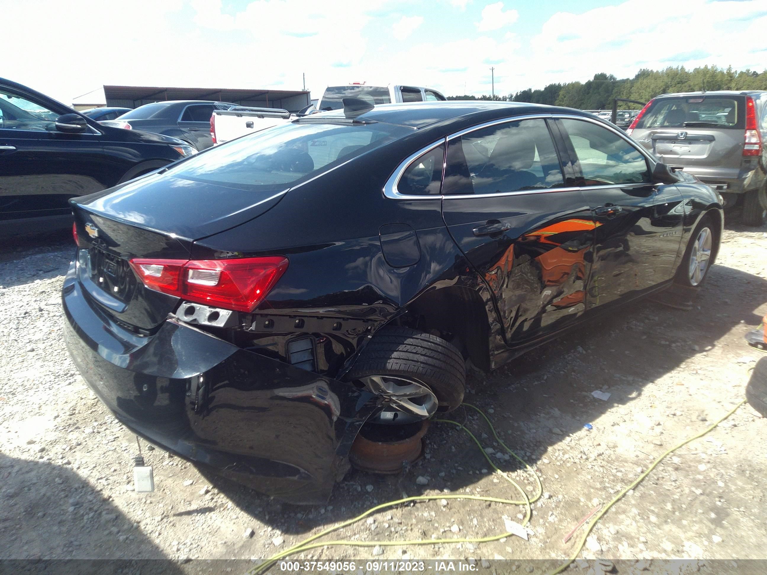 Photo 3 VIN: 1G1ZC5ST3LF107167 - CHEVROLET MALIBU 