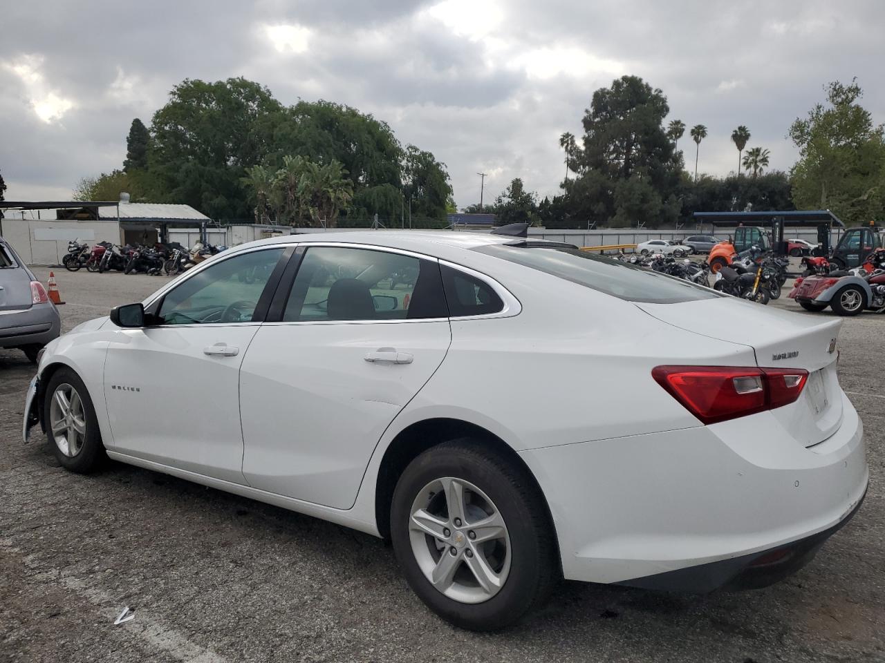 Photo 1 VIN: 1G1ZC5ST3PF146850 - CHEVROLET MALIBU 