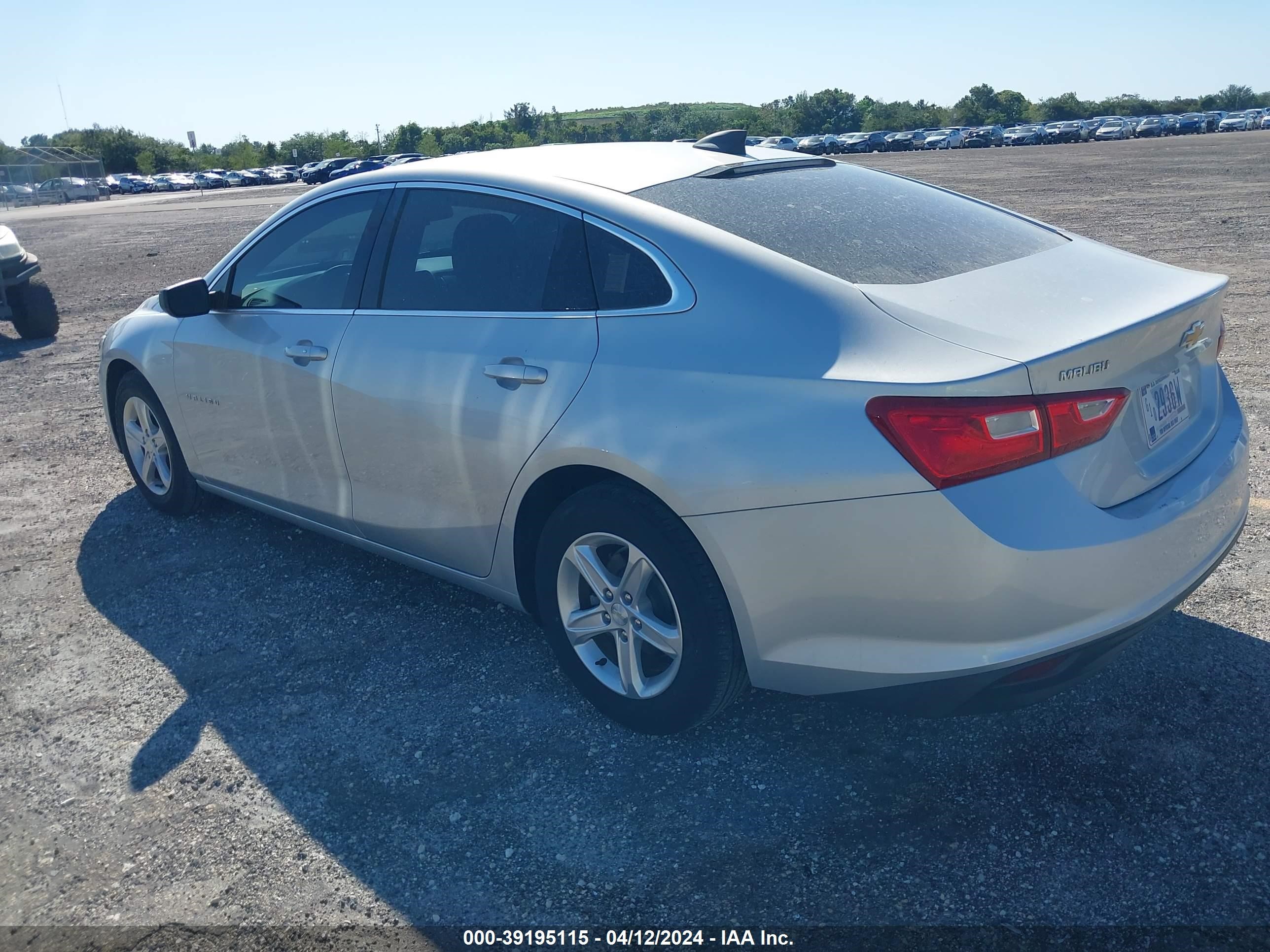 Photo 2 VIN: 1G1ZC5ST4LF005022 - CHEVROLET MALIBU 