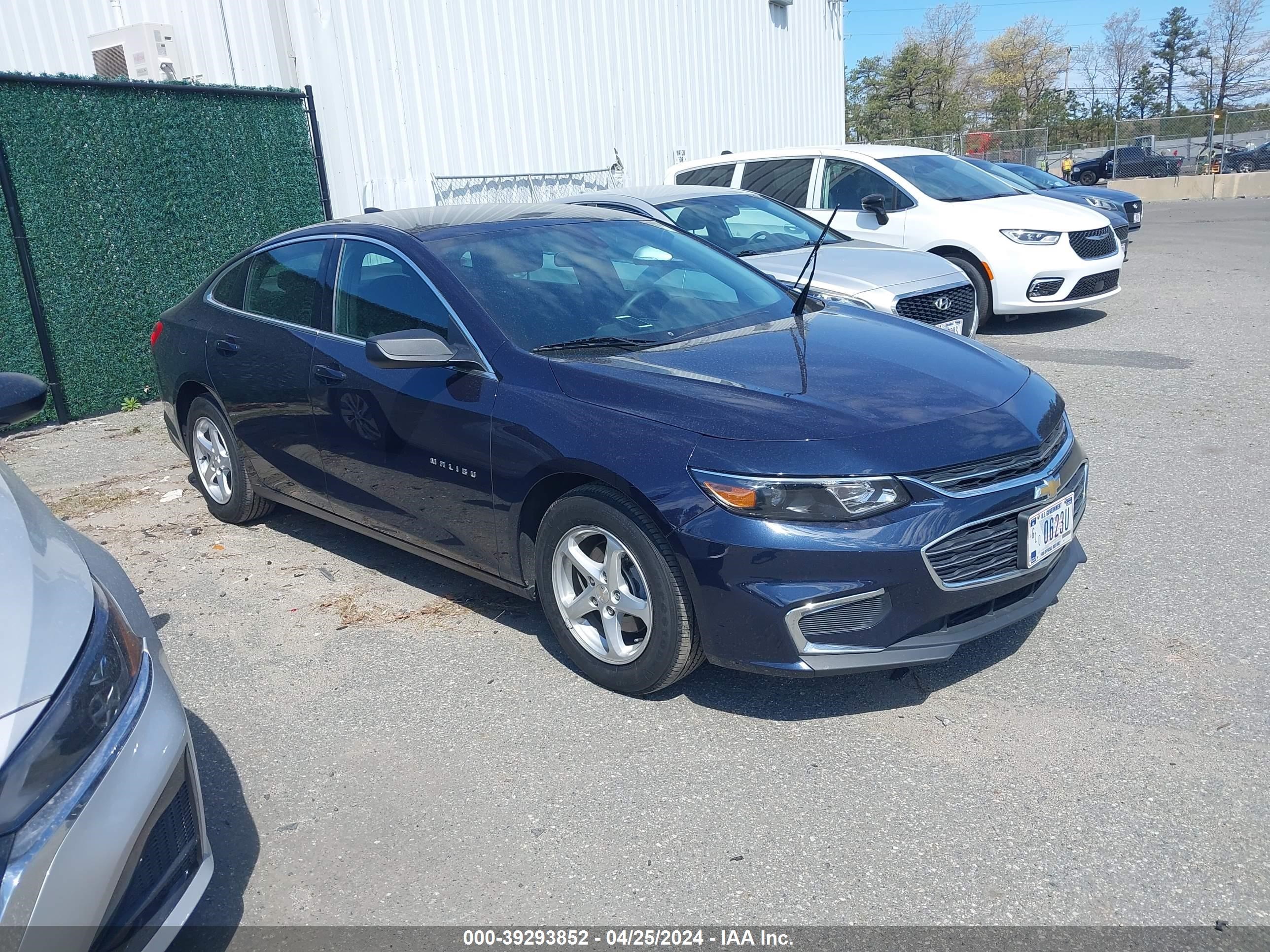 Photo 0 VIN: 1G1ZC5ST6HF240111 - CHEVROLET MALIBU 