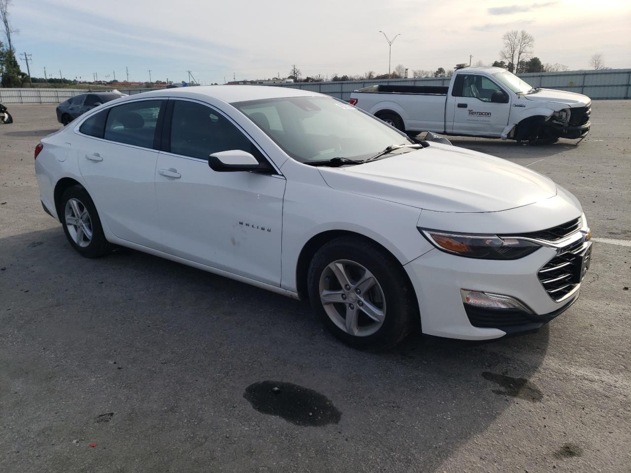 Photo 3 VIN: 1G1ZC5ST6KF216625 - CHEVROLET MALIBU 