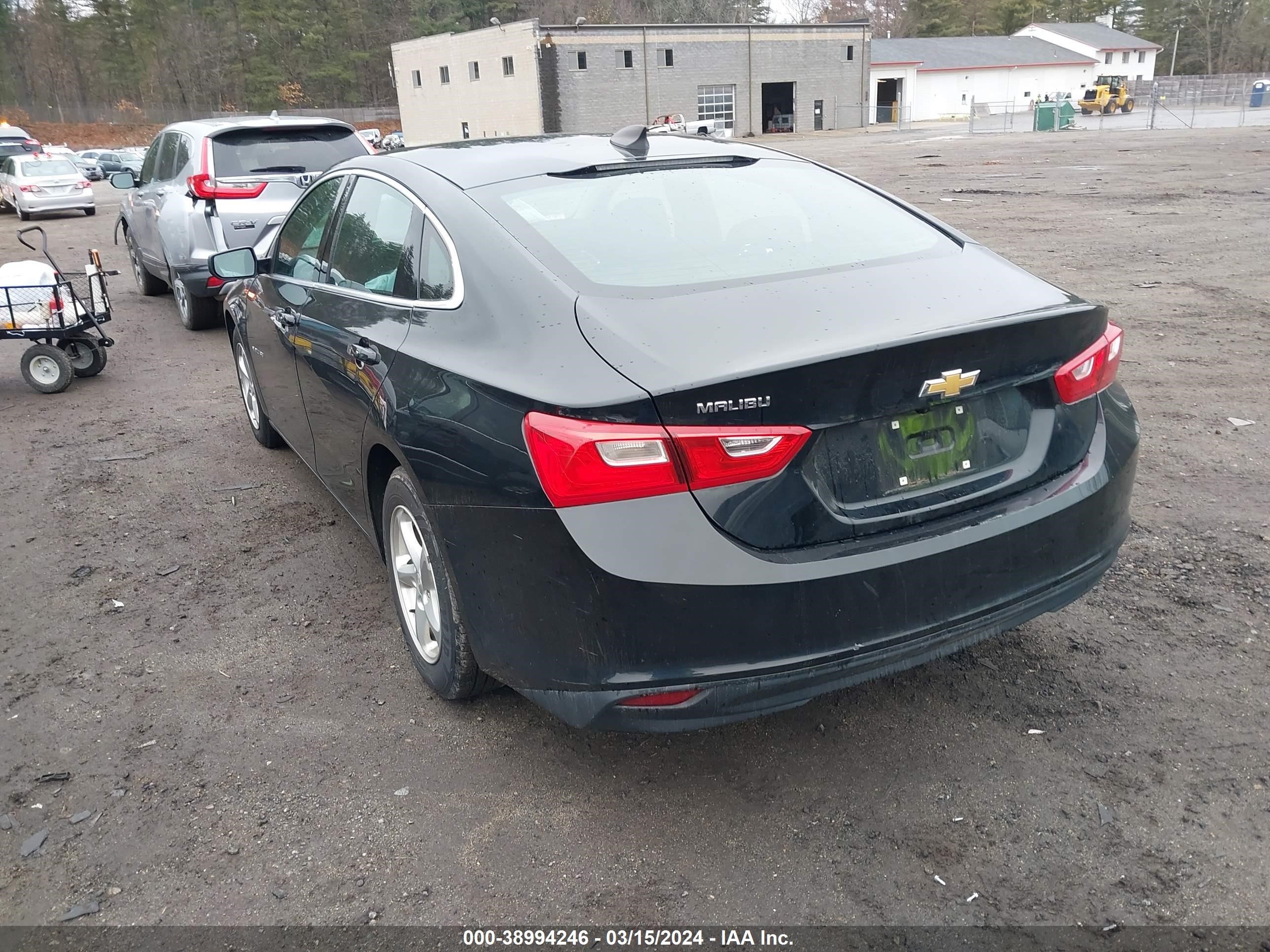 Photo 2 VIN: 1G1ZC5ST8JF214048 - CHEVROLET MALIBU 