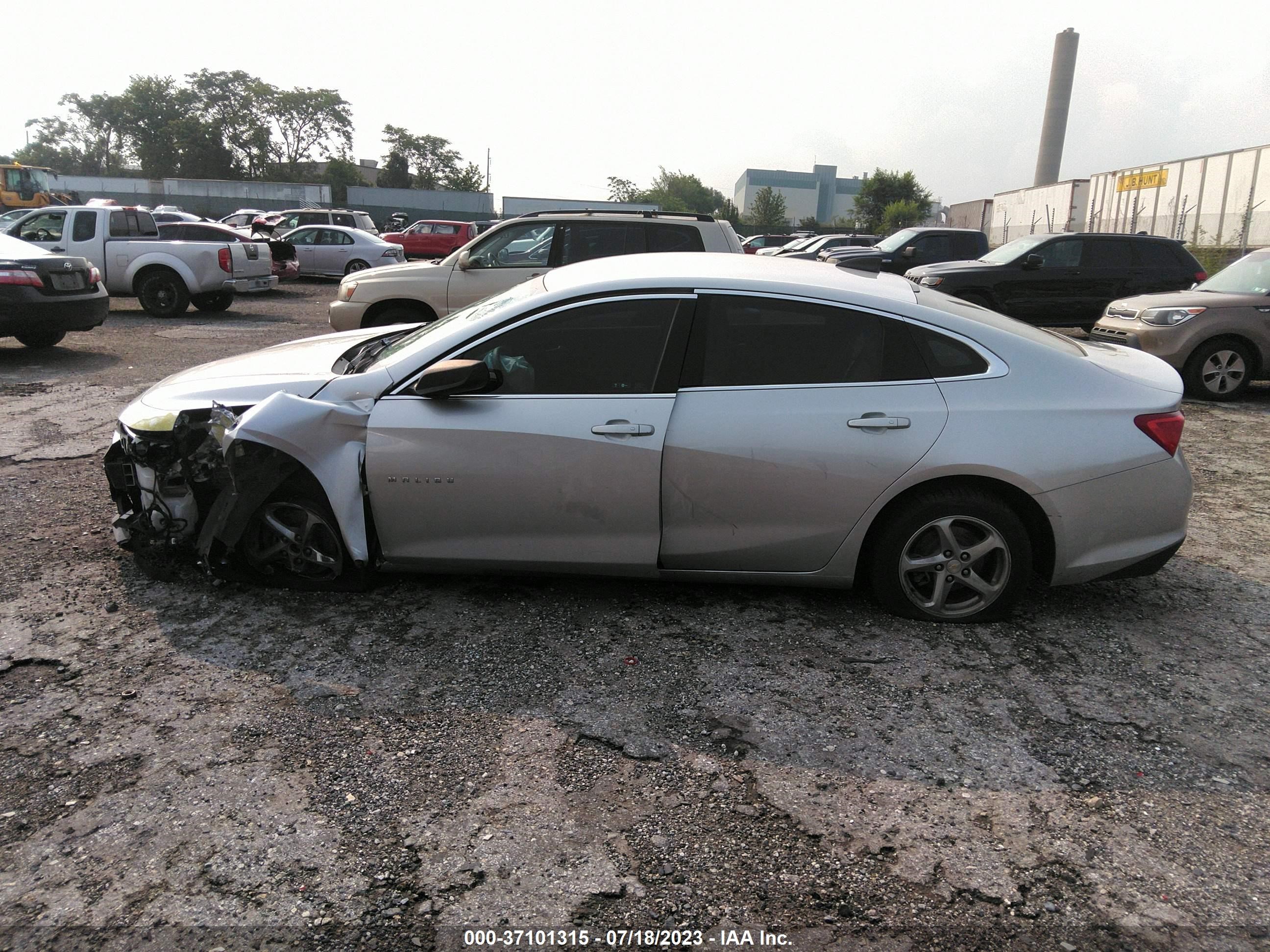 Photo 14 VIN: 1G1ZC5ST9JF115951 - CHEVROLET MALIBU 