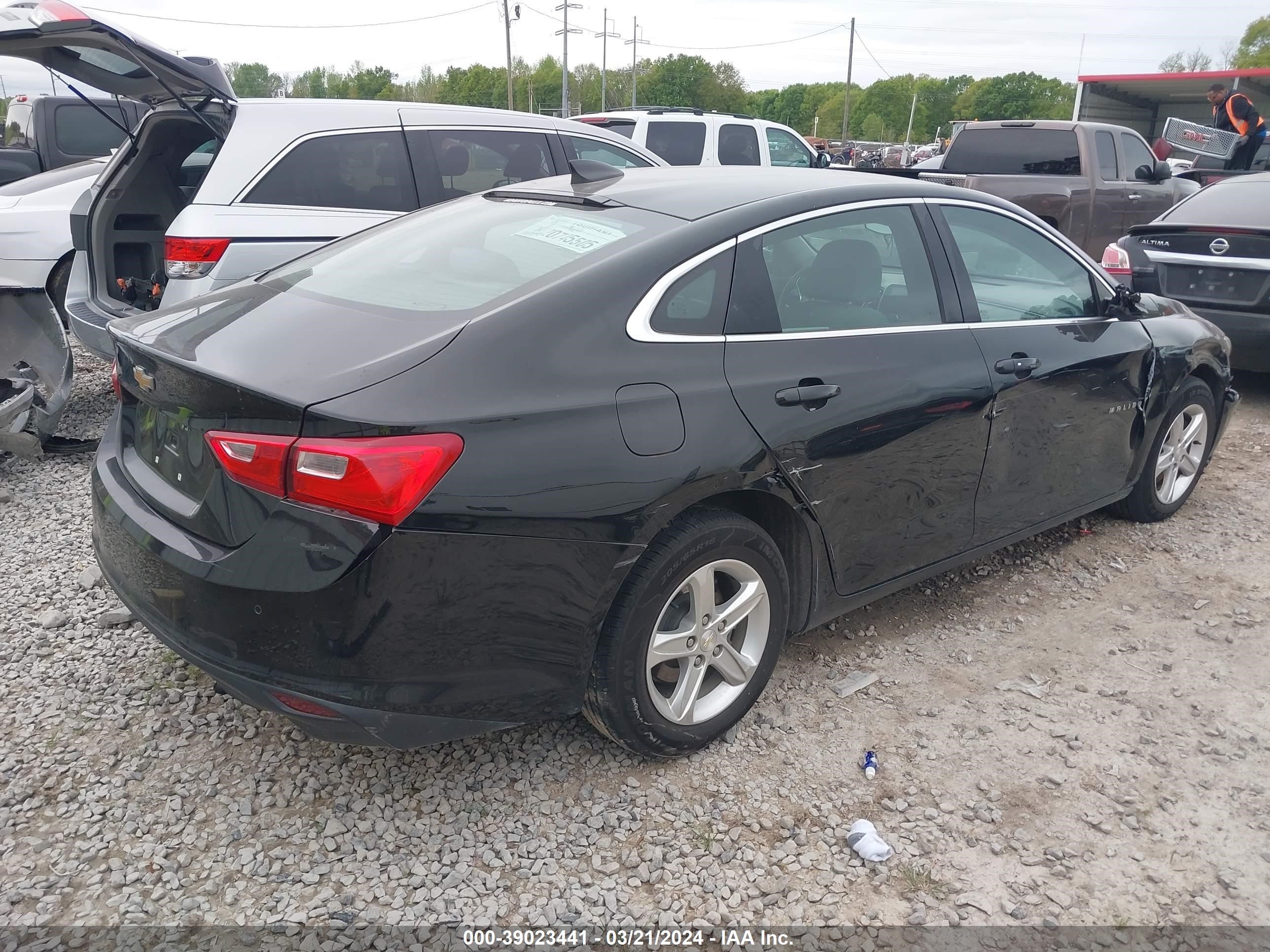 Photo 3 VIN: 1G1ZC5STXKF208625 - CHEVROLET MALIBU 