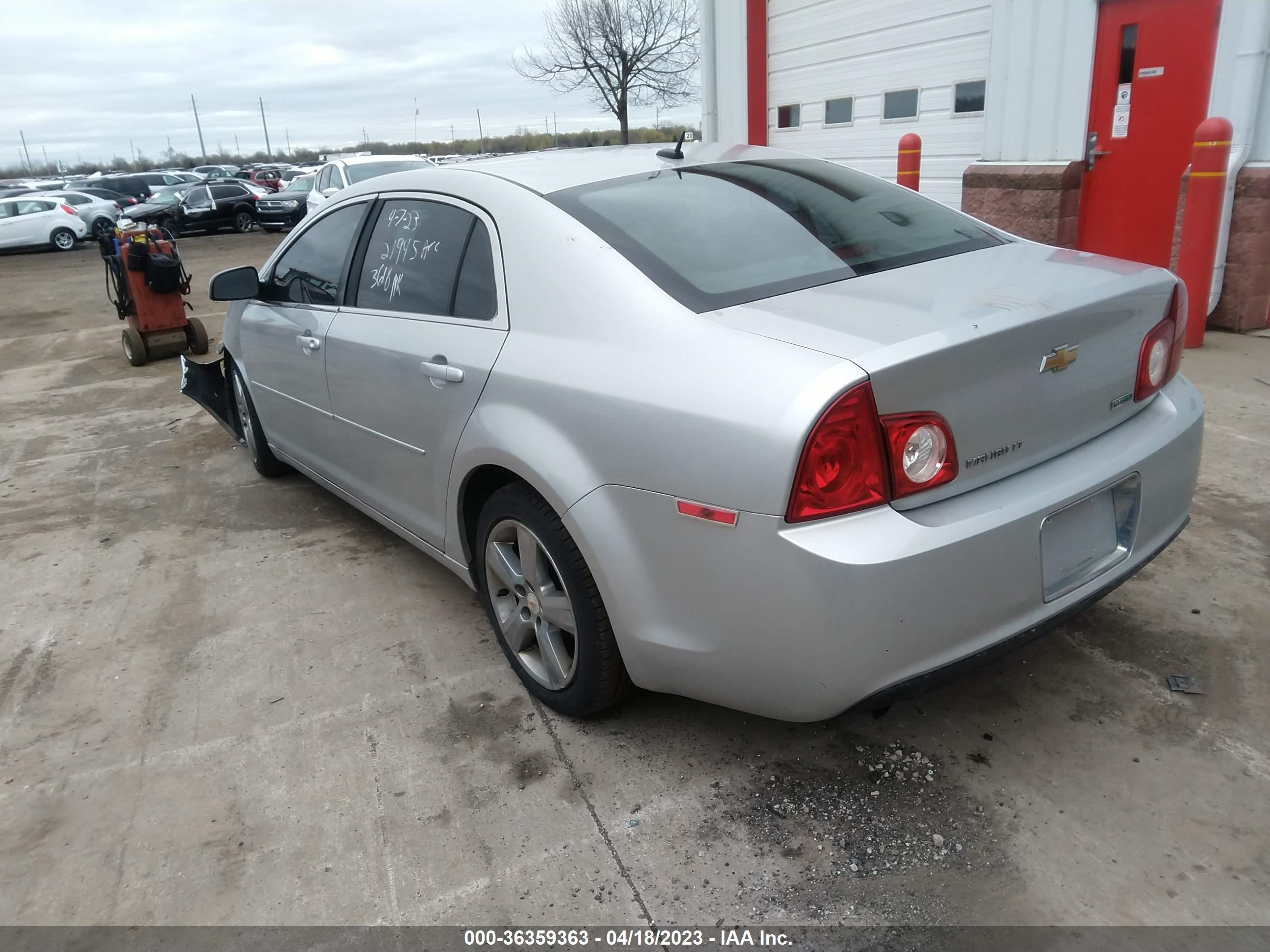 Photo 2 VIN: 1G1ZD5E03AF203618 - CHEVROLET MALIBU 