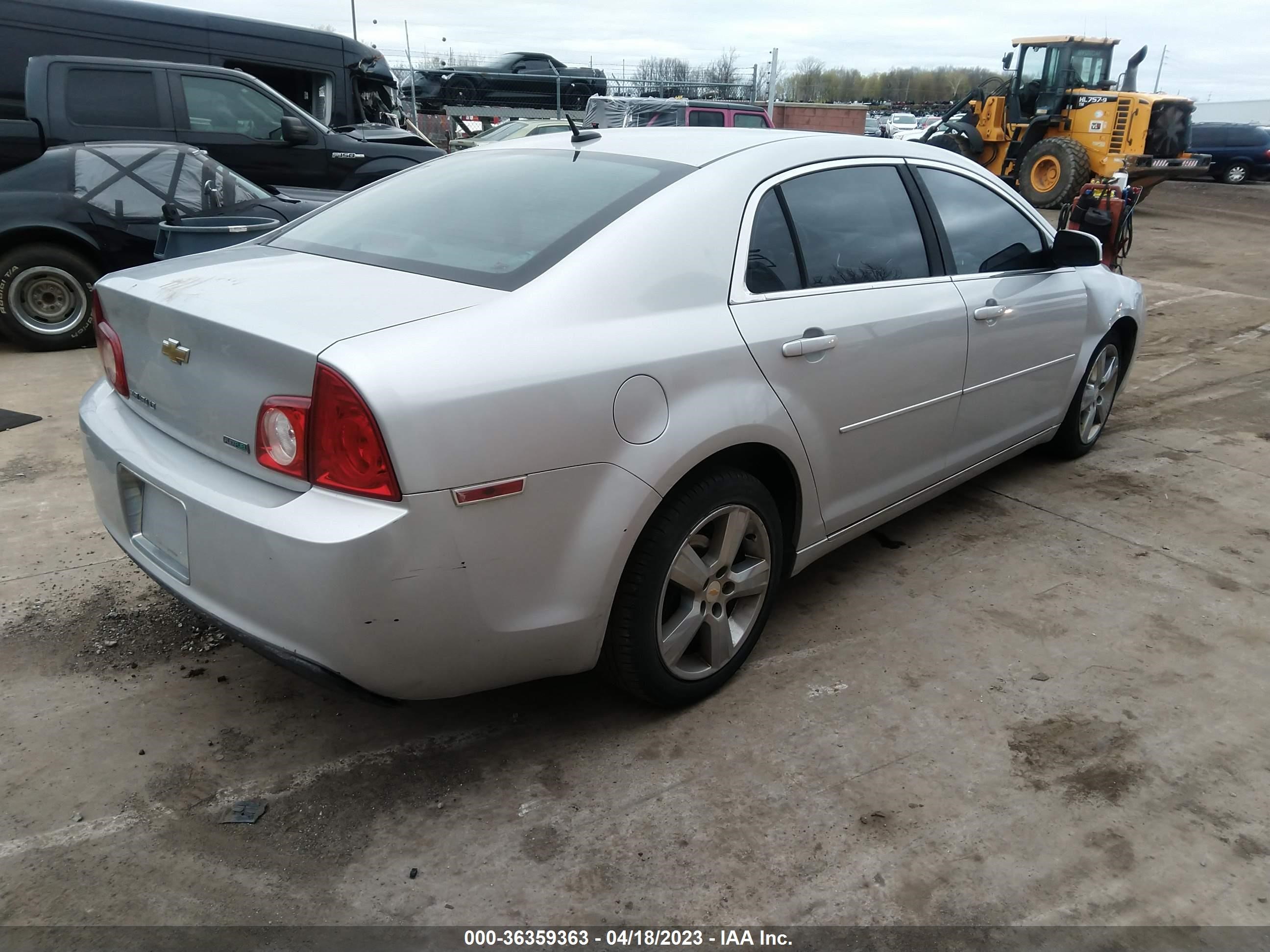 Photo 3 VIN: 1G1ZD5E03AF203618 - CHEVROLET MALIBU 