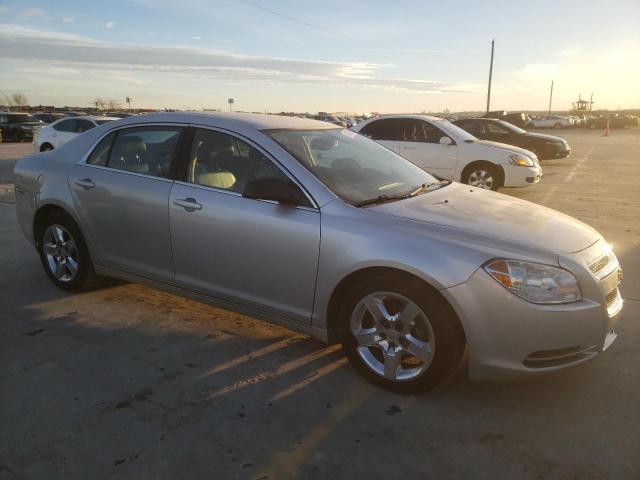 Photo 3 VIN: 1G1ZD5E04AF240838 - CHEVROLET MALIBU 2LT 