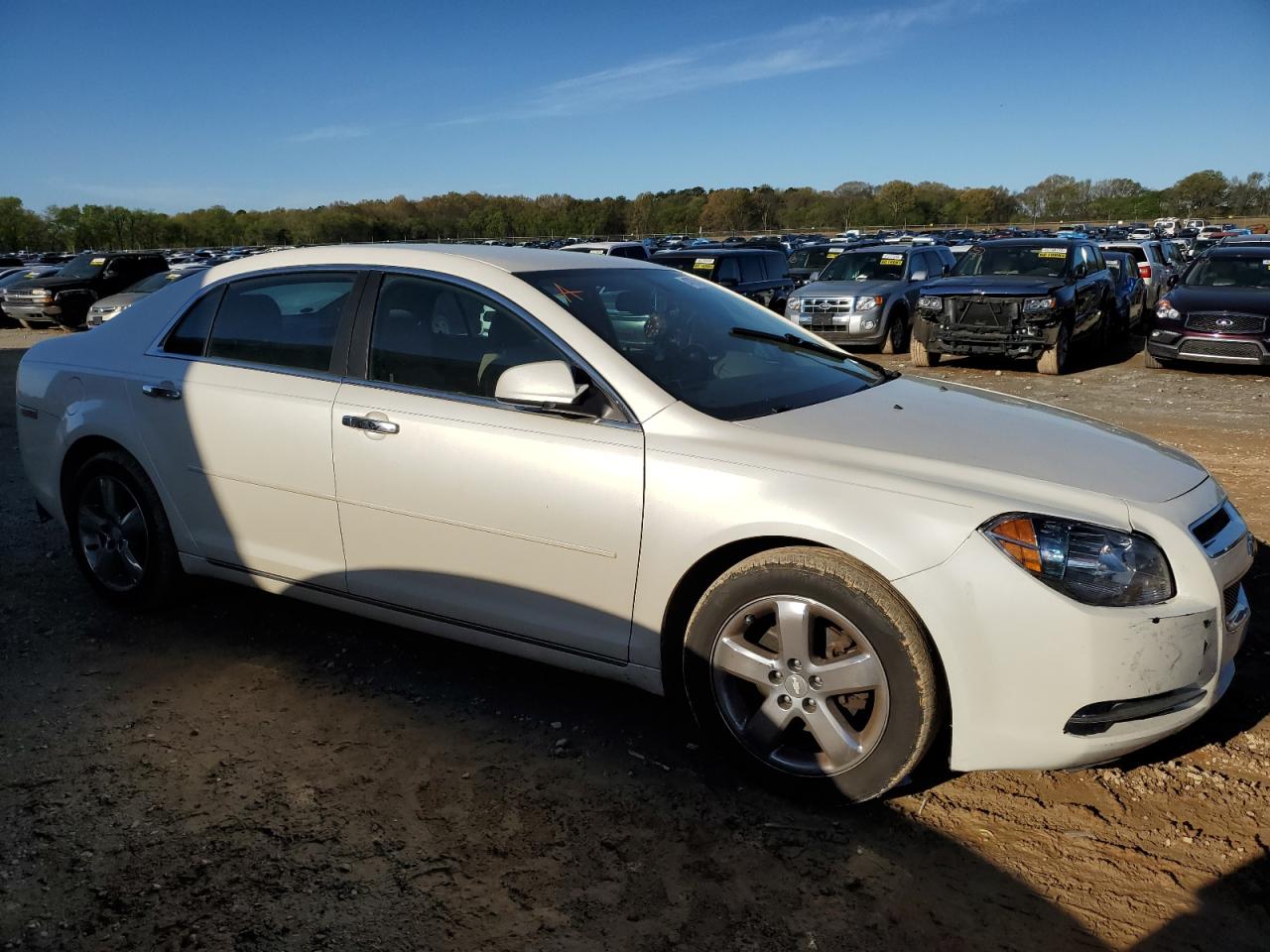 Photo 3 VIN: 1G1ZD5E08CF310957 - CHEVROLET MALIBU 