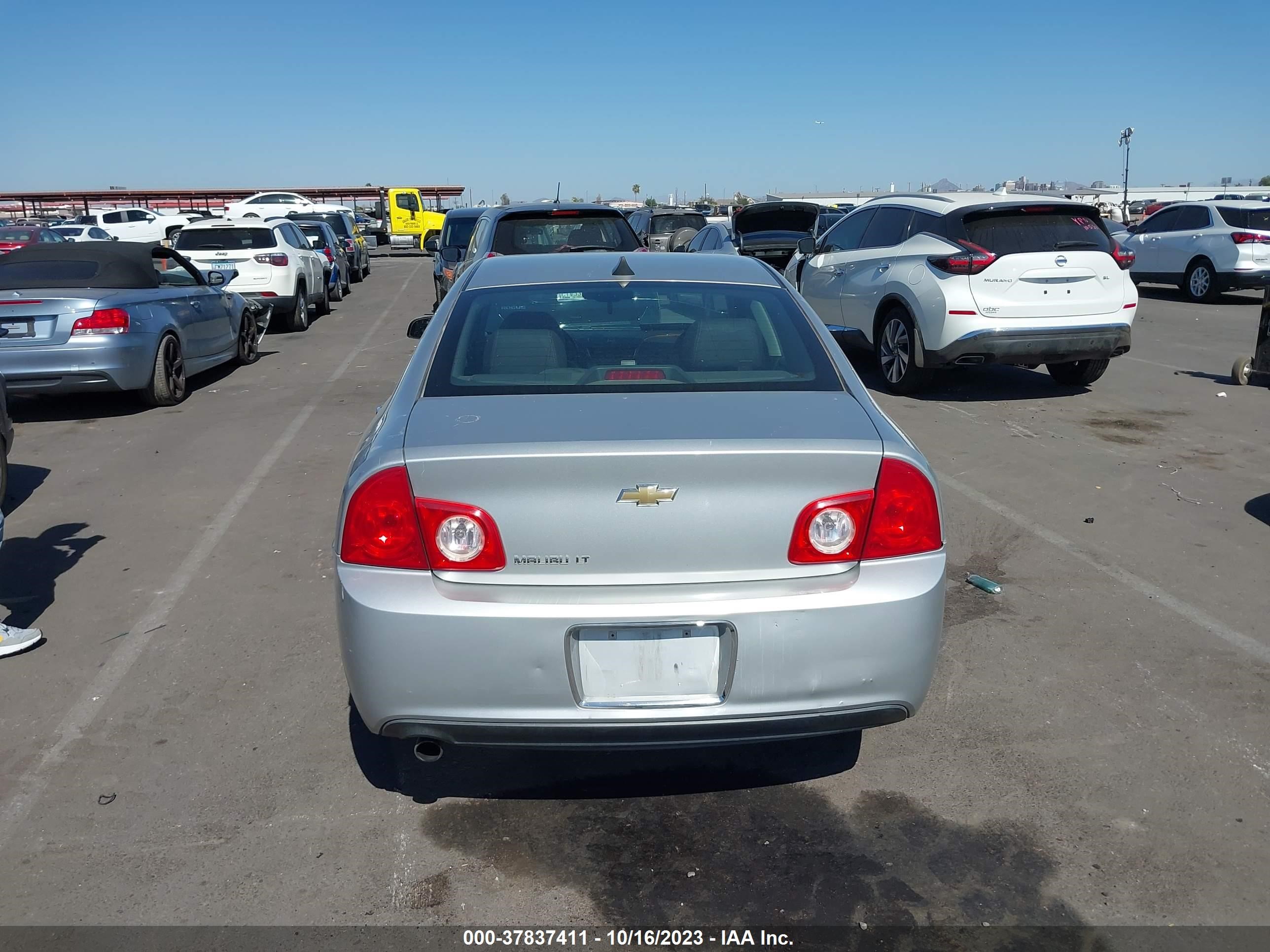 Photo 15 VIN: 1G1ZD5E0XCF117032 - CHEVROLET MALIBU 