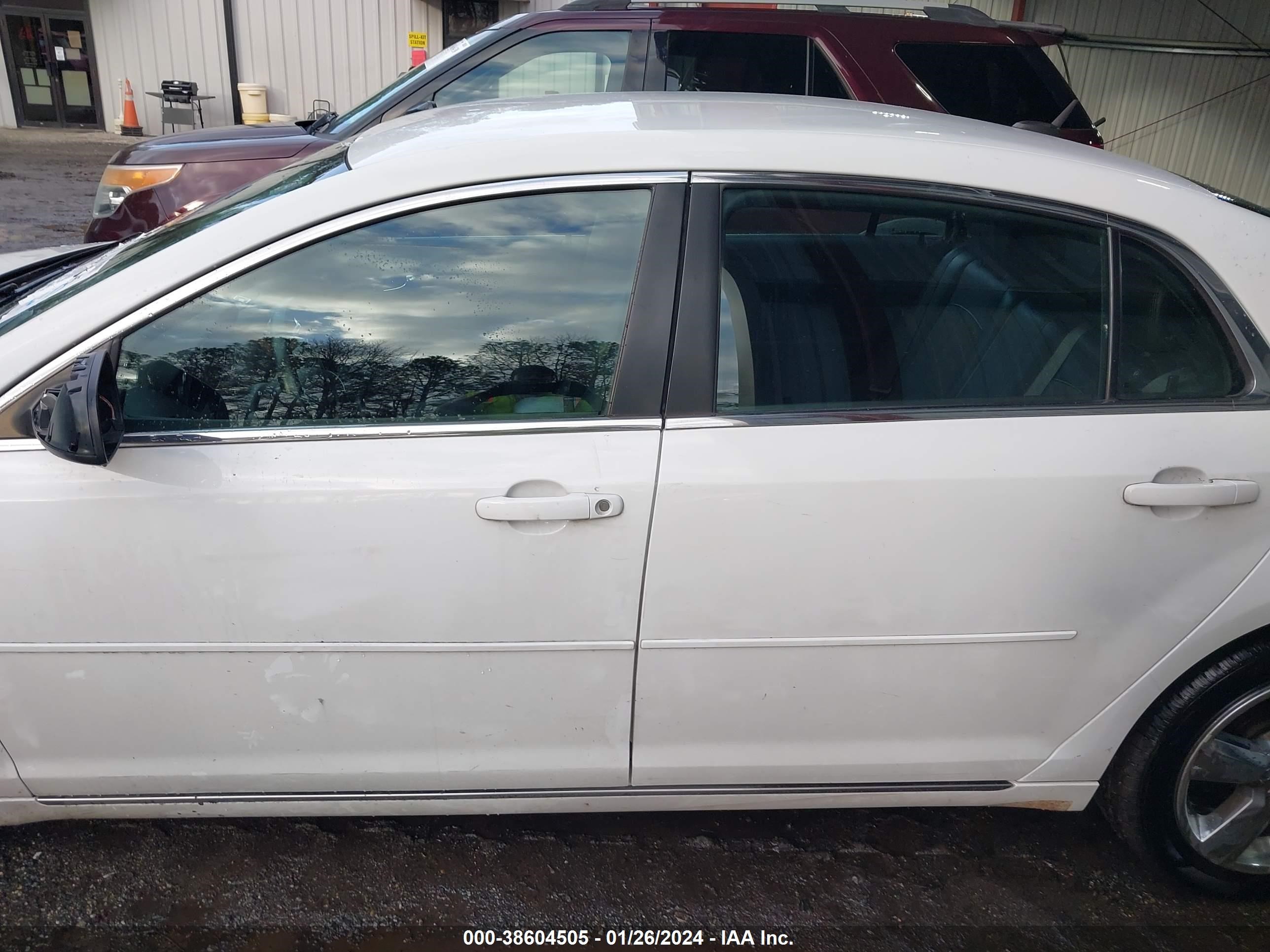 Photo 13 VIN: 1G1ZD5E12BF112494 - CHEVROLET MALIBU 